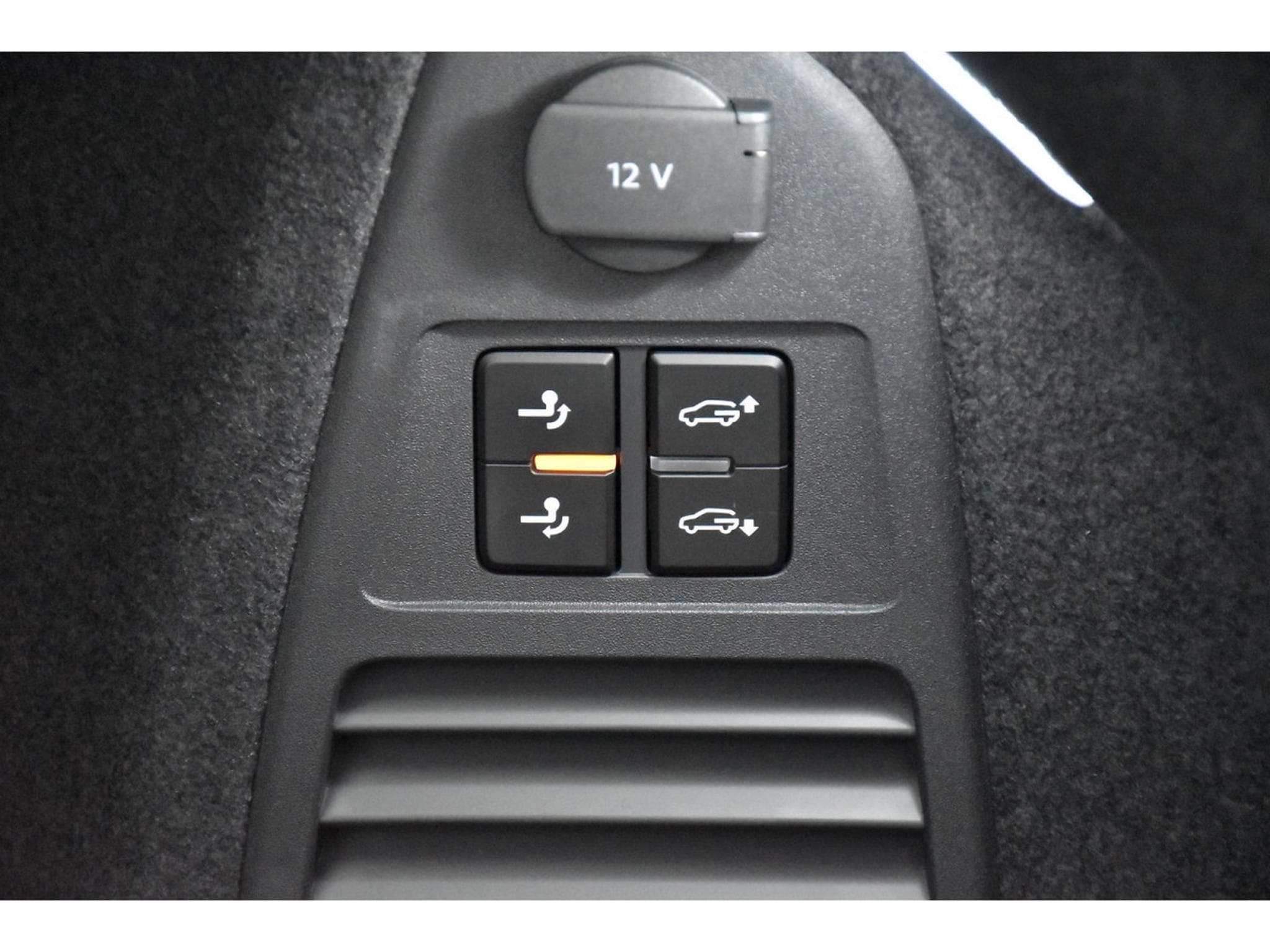 VW Touareg 3.0 TDI 4Motion R-Line Tip. SUSP PNEU PANO CUIR MEMO CHFF AD (2026) - Foto 23