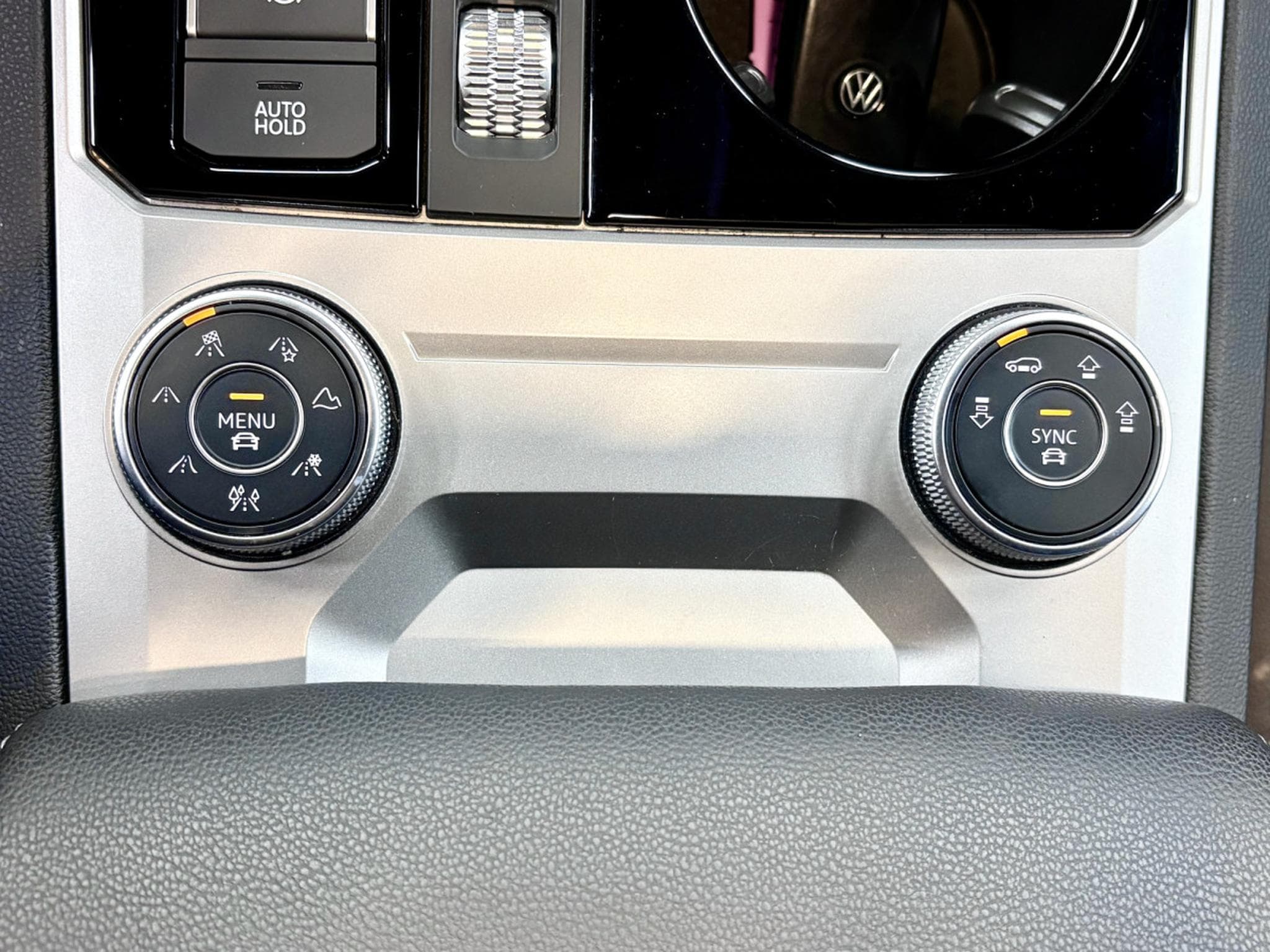 VW Touareg 3.0 R 4Motion eHybrid 462 CV ** Toit ouvrant ** Susp. pneuma (2022) - Foto 17