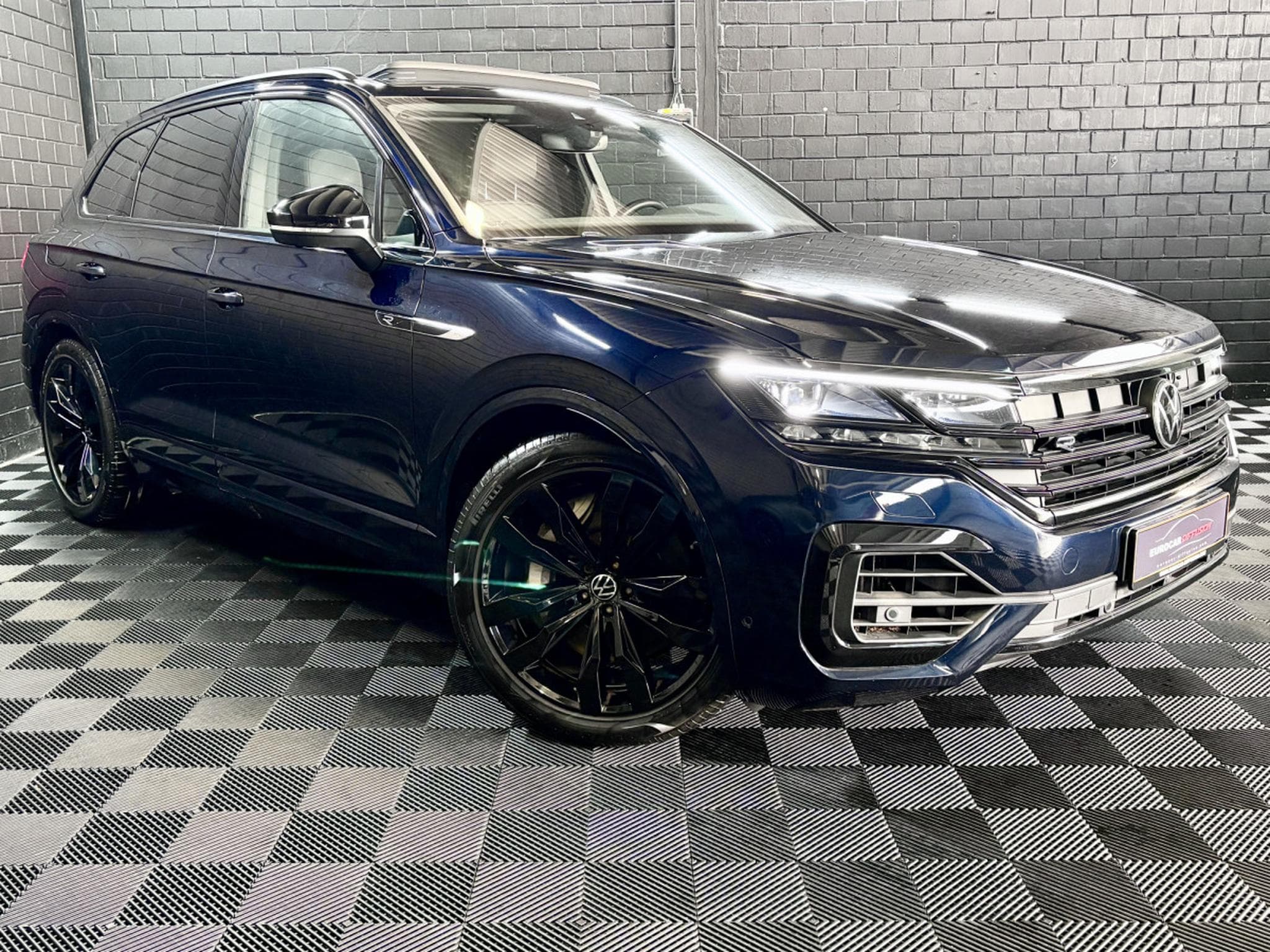 VW Touareg 3.0 R 4Motion eHybrid 462 CV ** Toit ouvrant ** Susp. pneuma (2022) - Foto 3