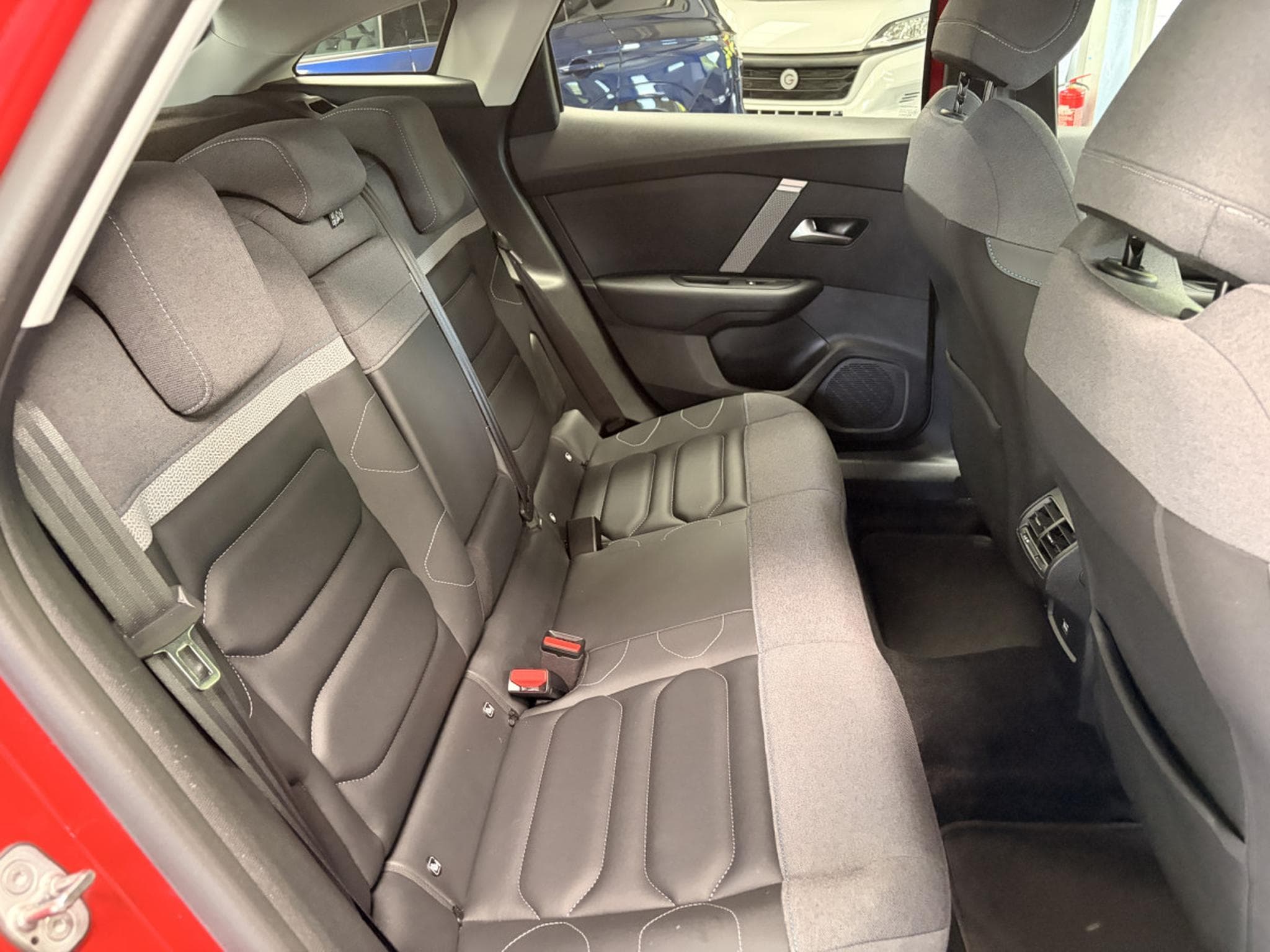 Citroën C4 1.5 Blue-HDi 130 HP MAX (2024) - Photo 12