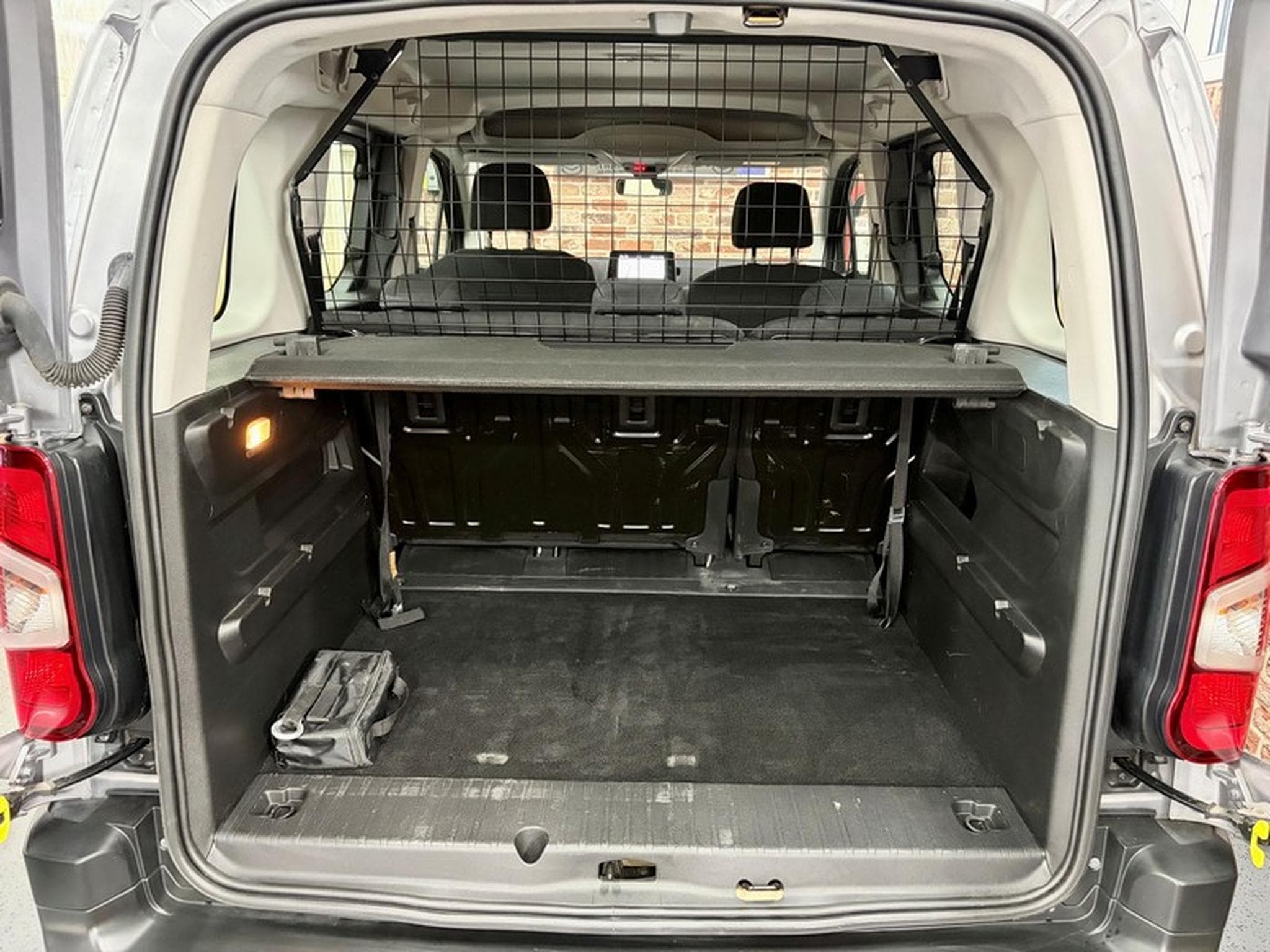 Citroen Berlingo Berlingo 1.5 BlueHdi 102cv LIFE (2022) - Photo 7