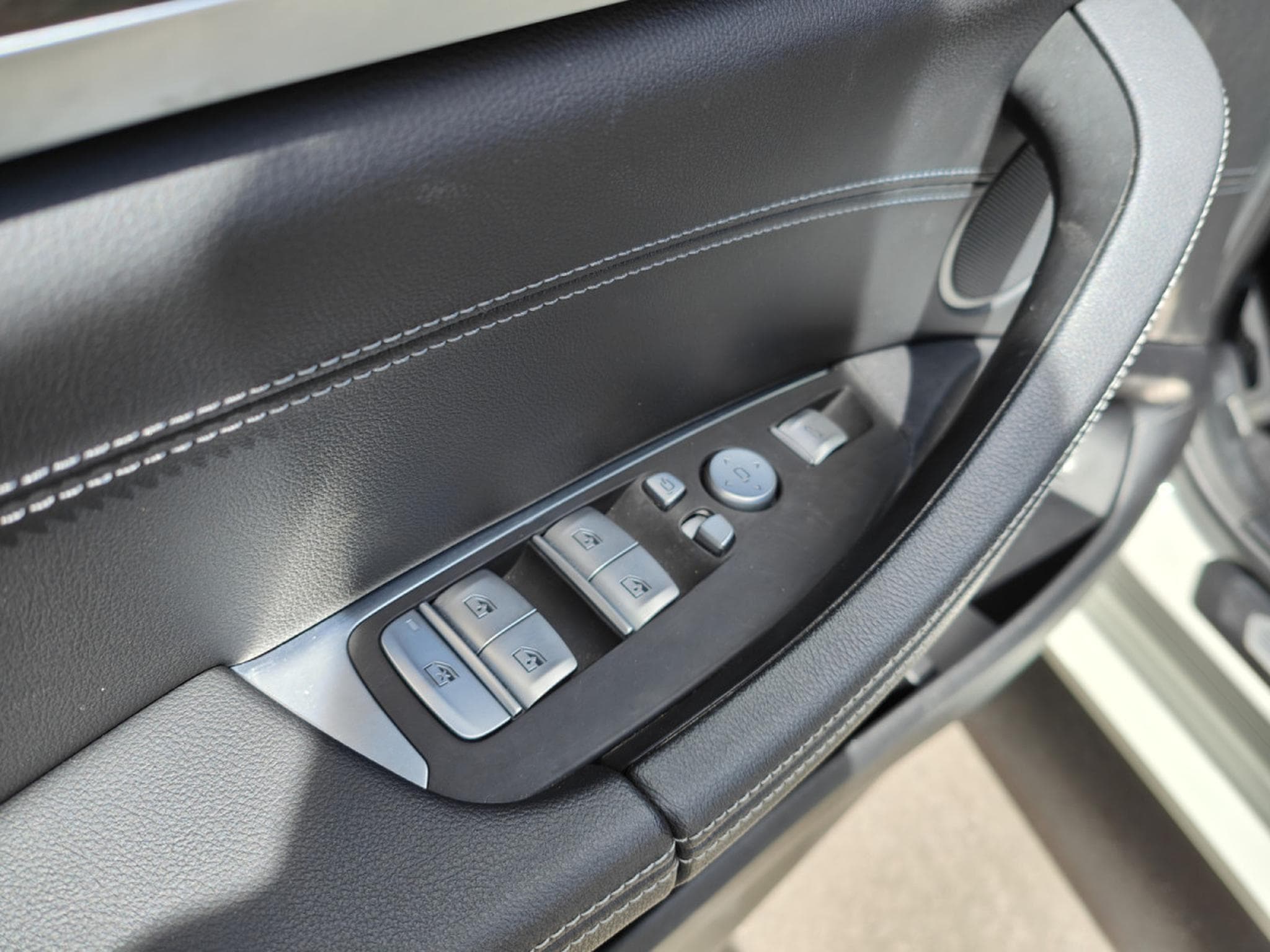 BMW X3 XDRIVE30e PACK M CARPLAY CAMERA 360 GPS LED (2023) - Photo 14
