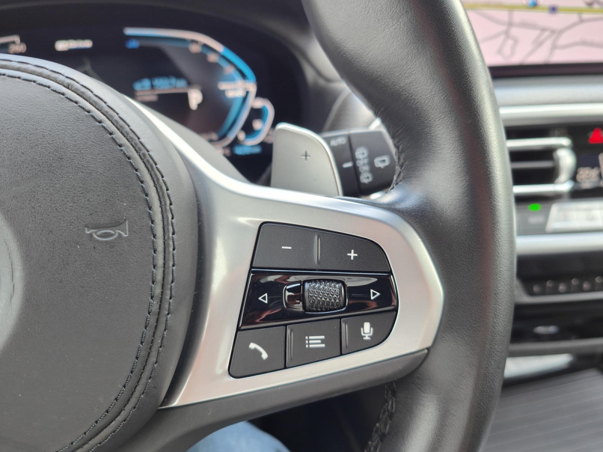 BMW X3 XDRIVE30e PACK M CARPLAY CAMERA 360 GPS LED (2023) - Photo 22
