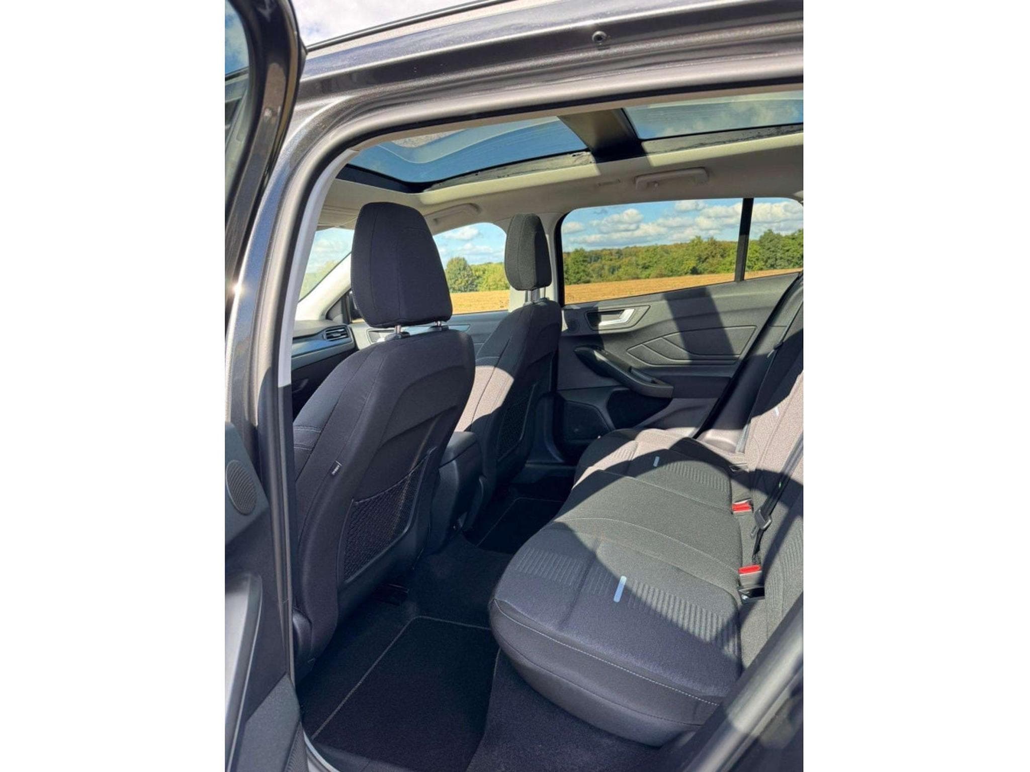 Ford Focus Turnier 1.0  Hybrid Aut. ACTIVE DESIGN (2024) - Photo 11