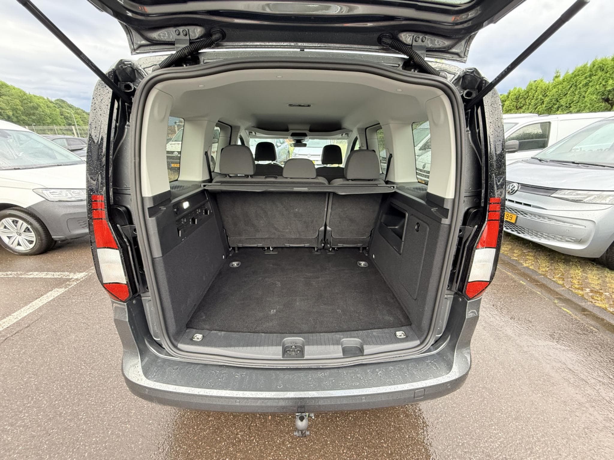 VW Caddy Life 2.0 TDI 122 cv Boîte manuelle 6 vitesses (2025) - Foto 5