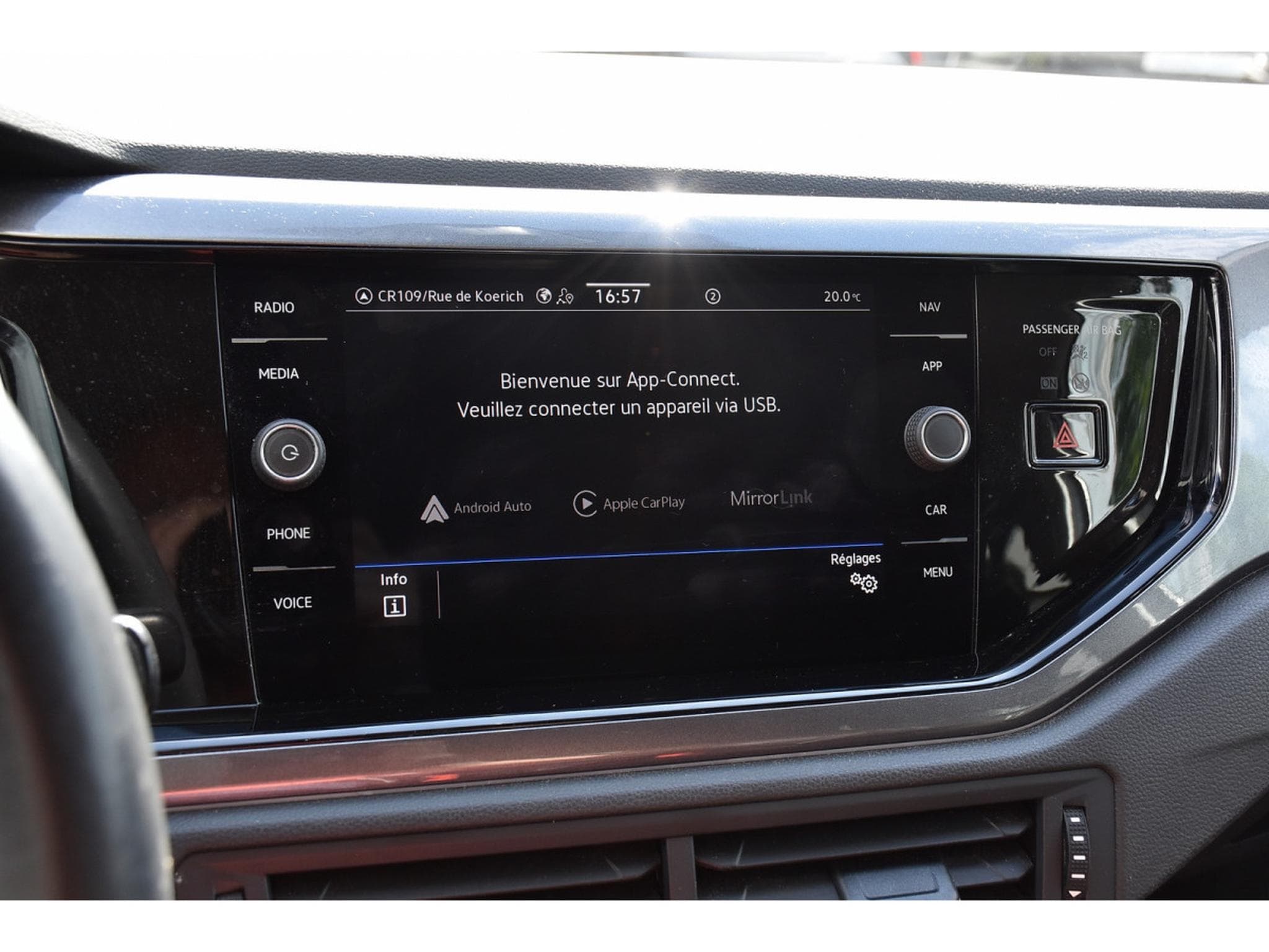 VW Taigo 1.5 TSI Style DSG ACC TRAVEL GPS LANE SIDE PARK ATT RMQ 1°M. (2022) - Foto 13