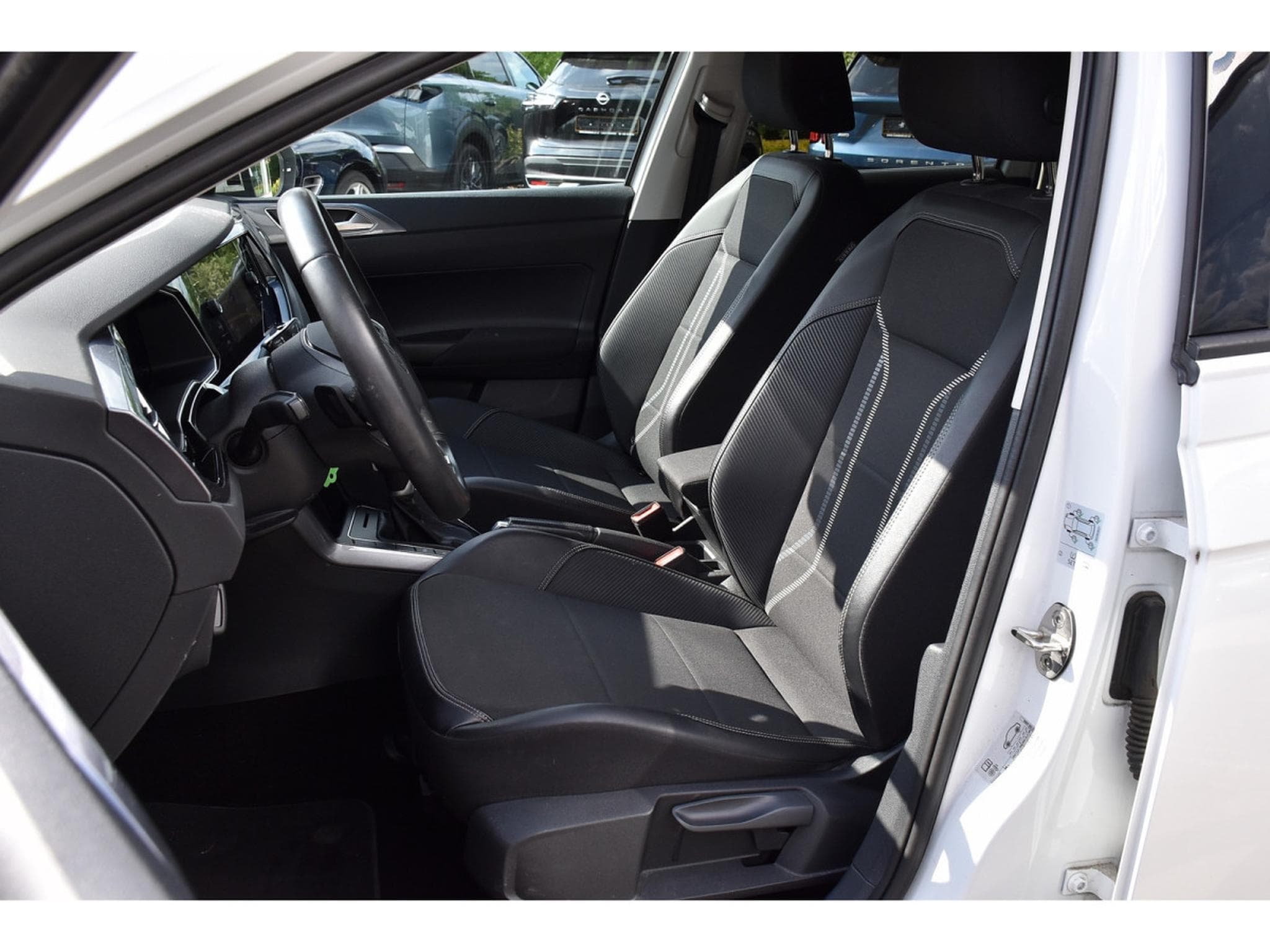 VW Taigo 1.5 TSI Style DSG ACC TRAVEL GPS LANE SIDE PARK ATT RMQ 1°M. (2022) - Foto 6