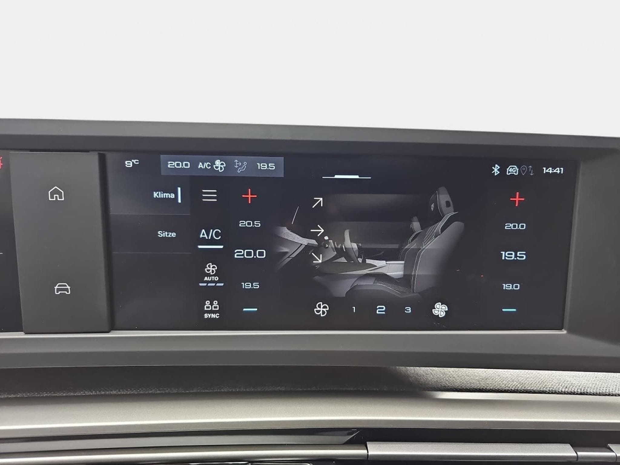 Peugeot 3008 1.2 Hybrid 145 E-DSC6 Allure (2025) - Photo 12