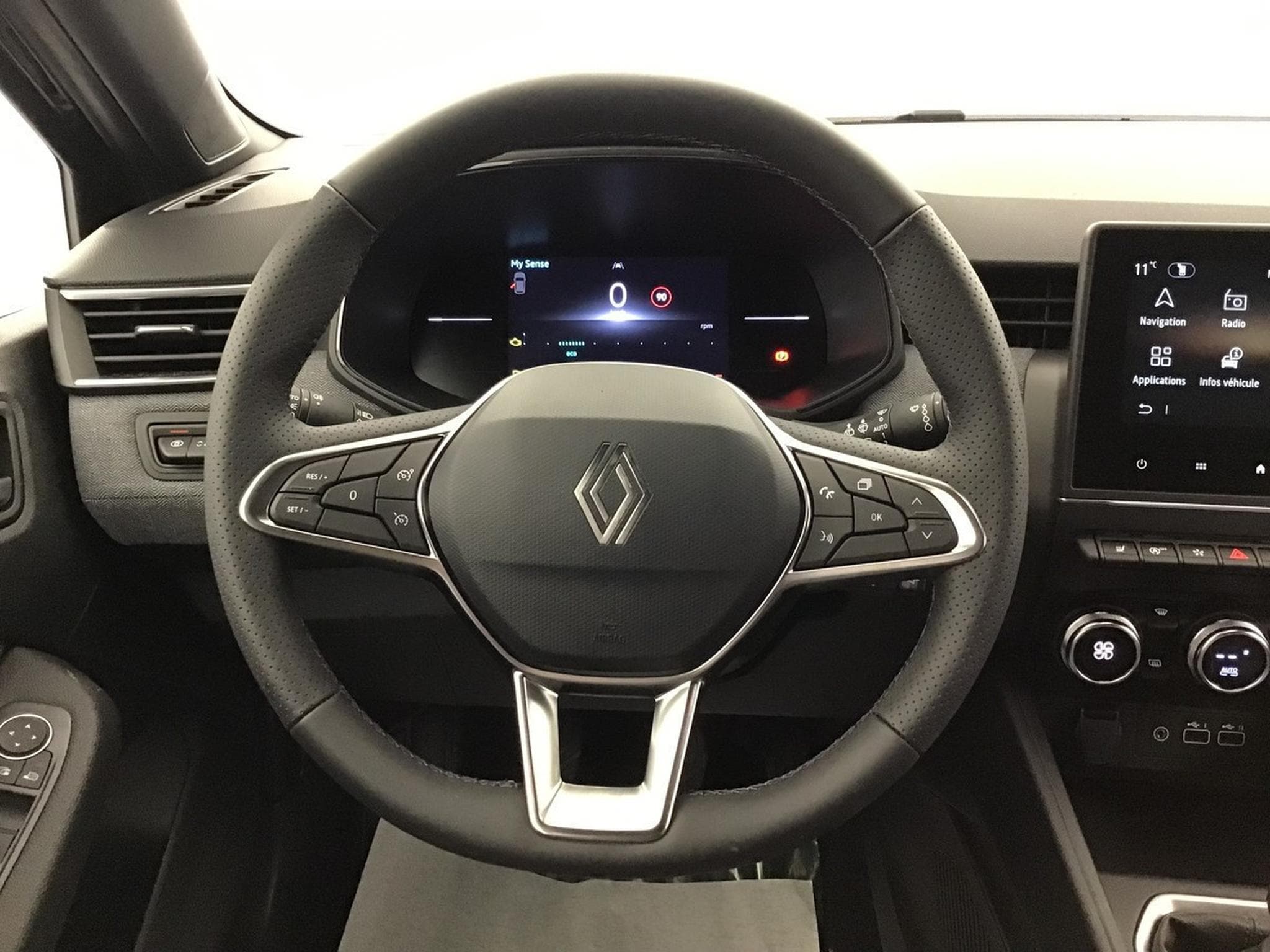 Renault Clio 1.0 TCE 90 Techno (2025) - Photo 9