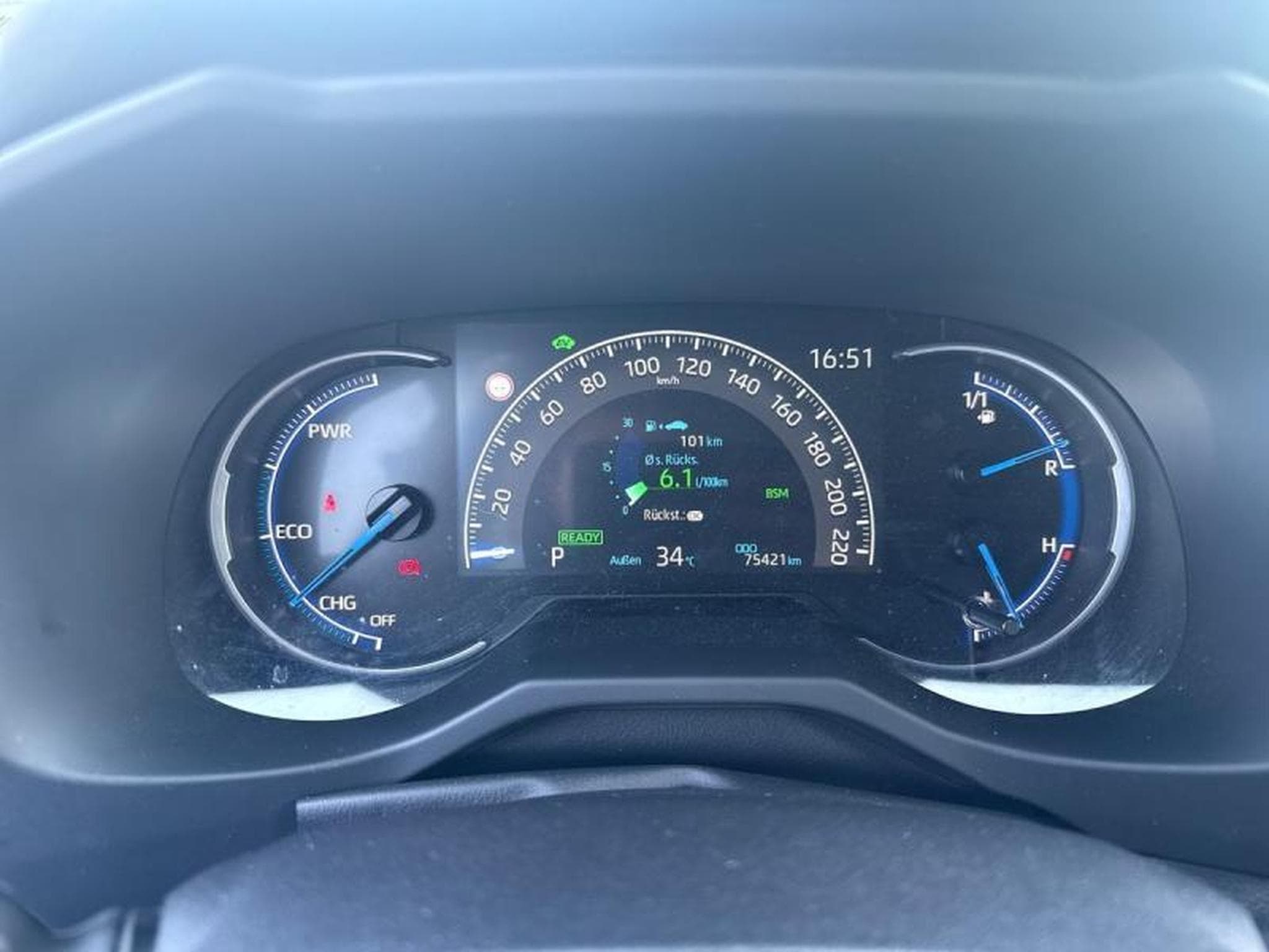 Toyota RAV 4 Dynamic plus (2022) - Foto 10
