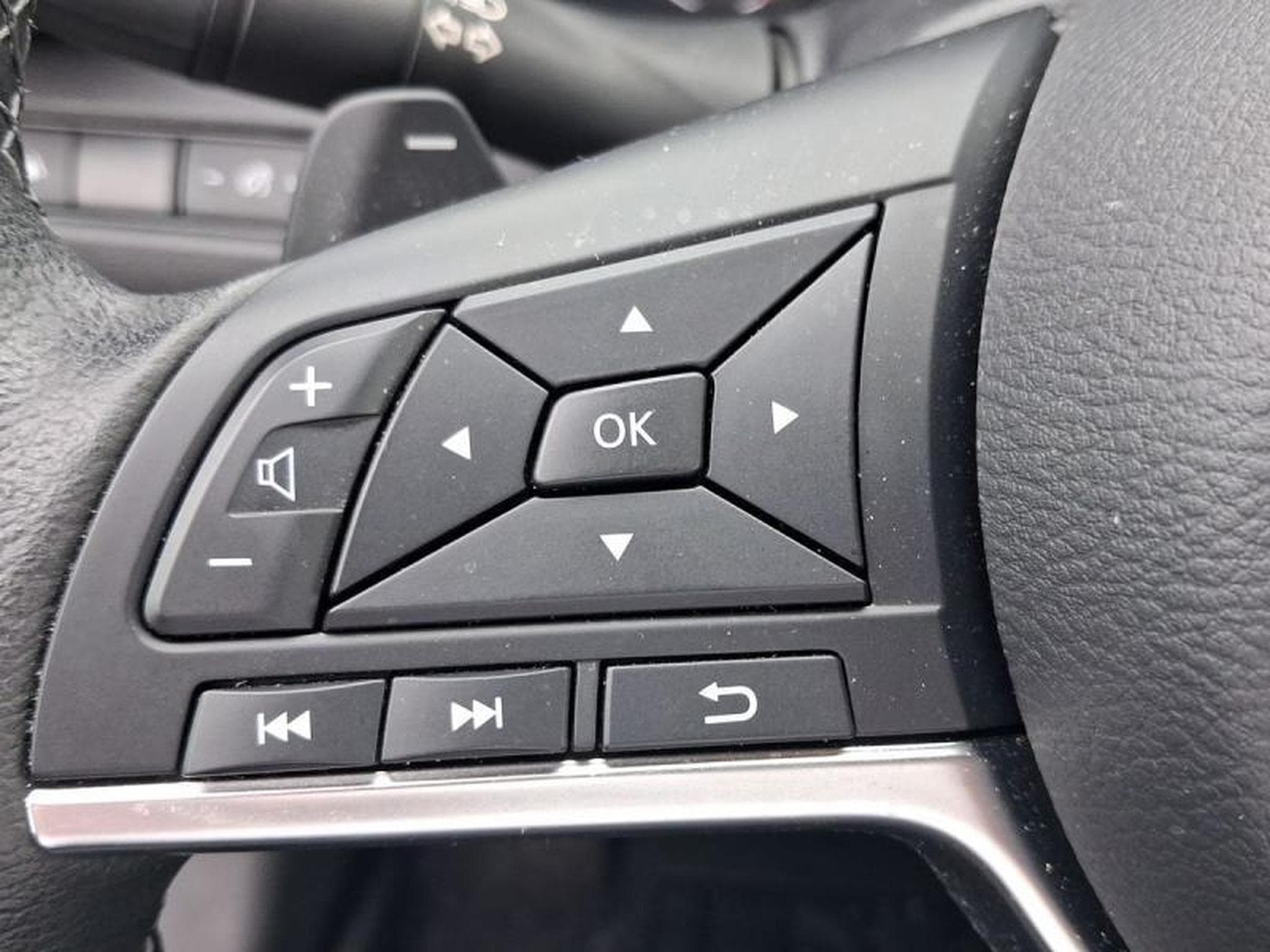 Nissan Juke ENIGMA (2021) - Foto 19
