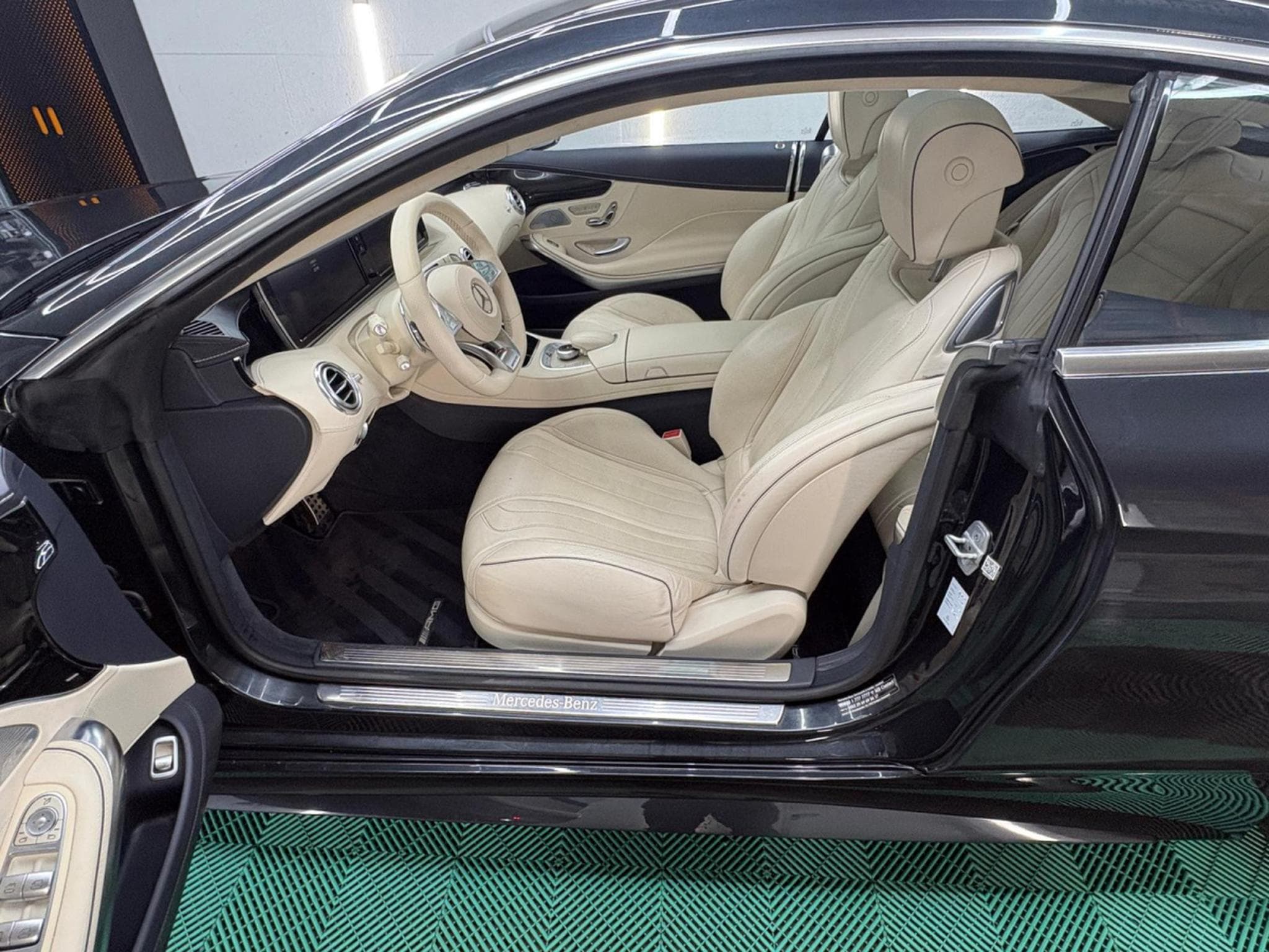 Mercedes S 500 Coupé 4 Matic AMG Line Exklusiv Klimasitze Burmester 360° 20 (2016) - Foto 12