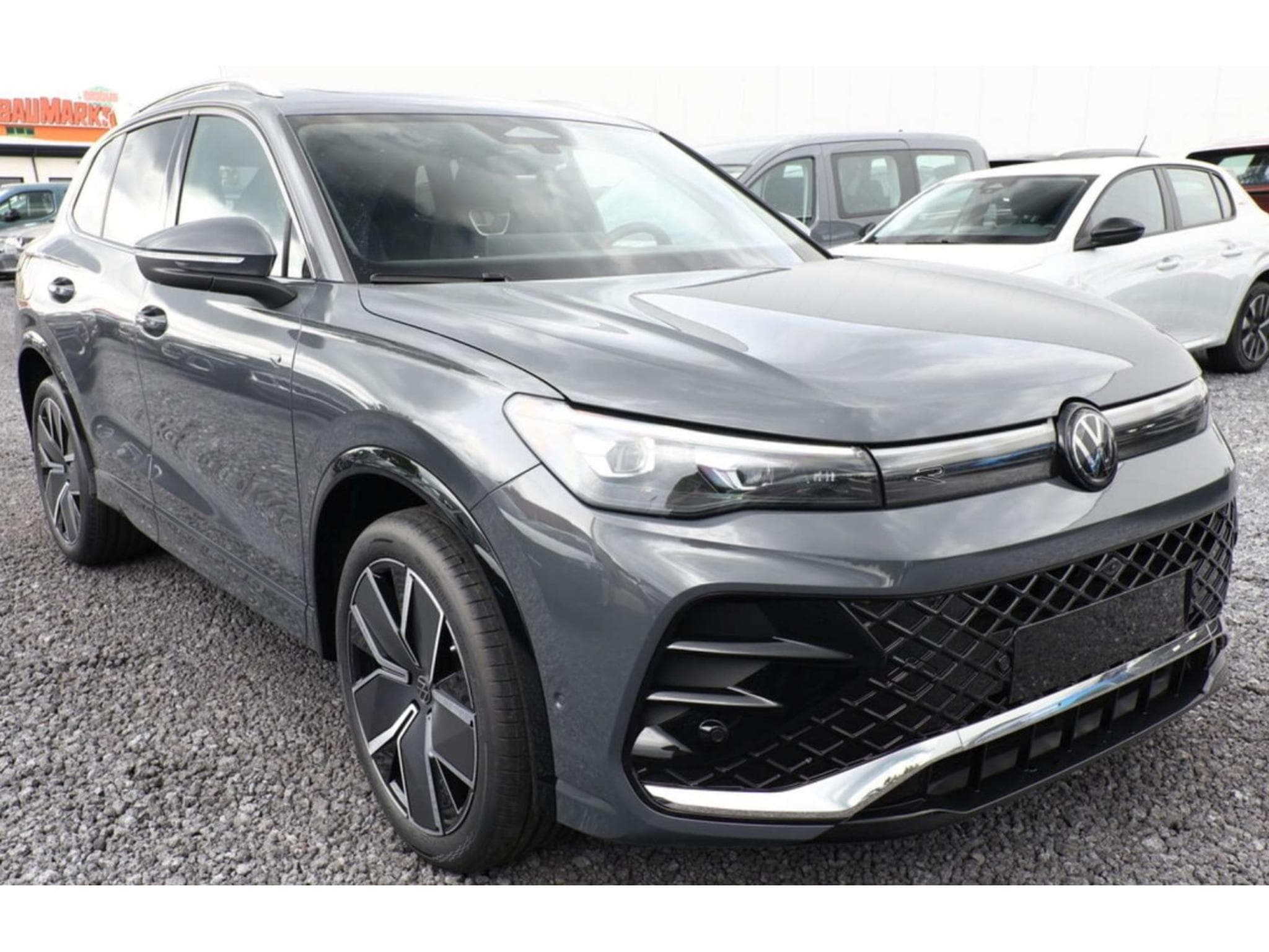 VW Tiguan 1.5 PHEv DSG R-Line (2026) - Foto 2