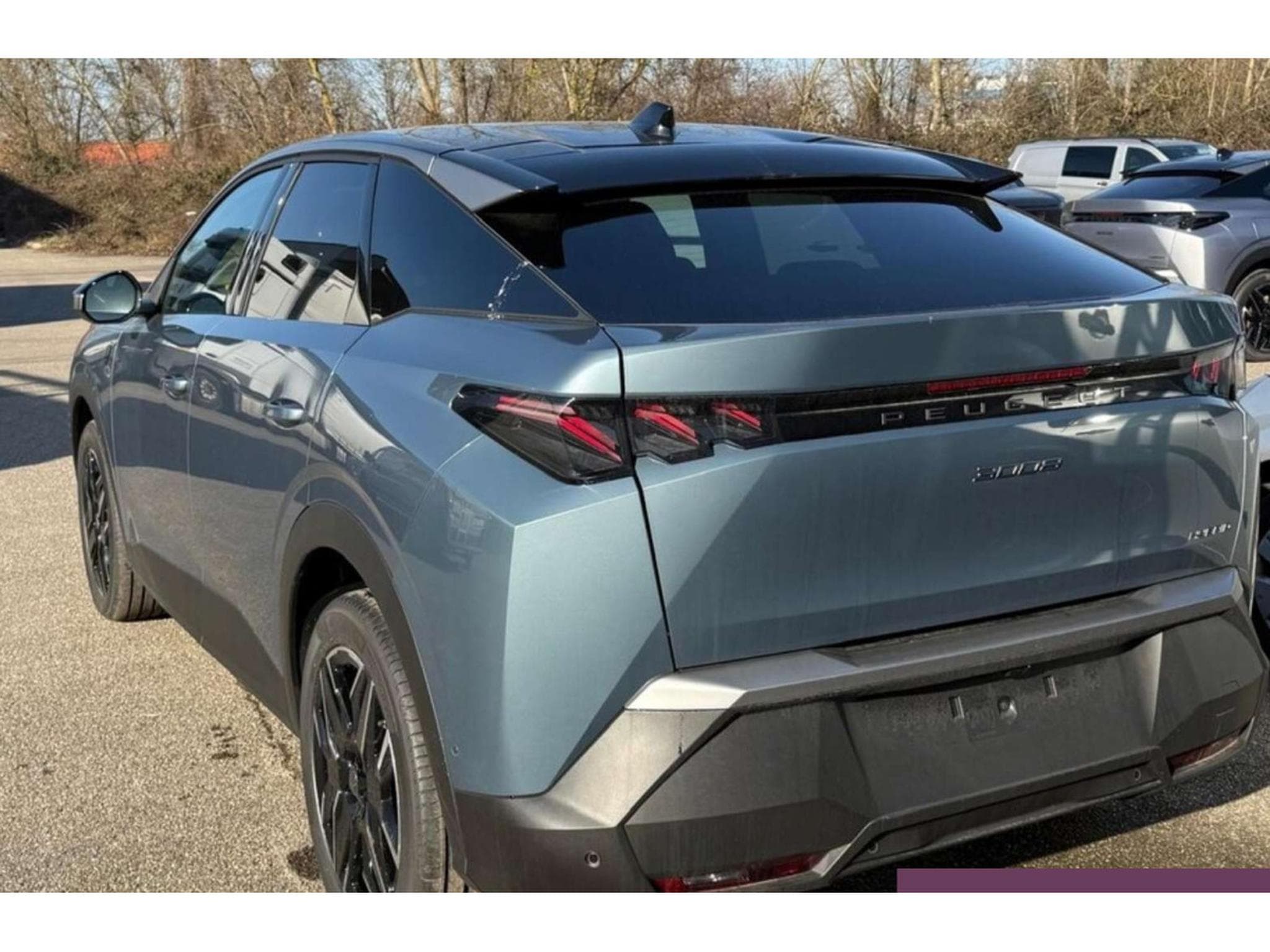 Peugeot 3008 Hybrid 145 e-DSC6 GT (2025) - Foto 5