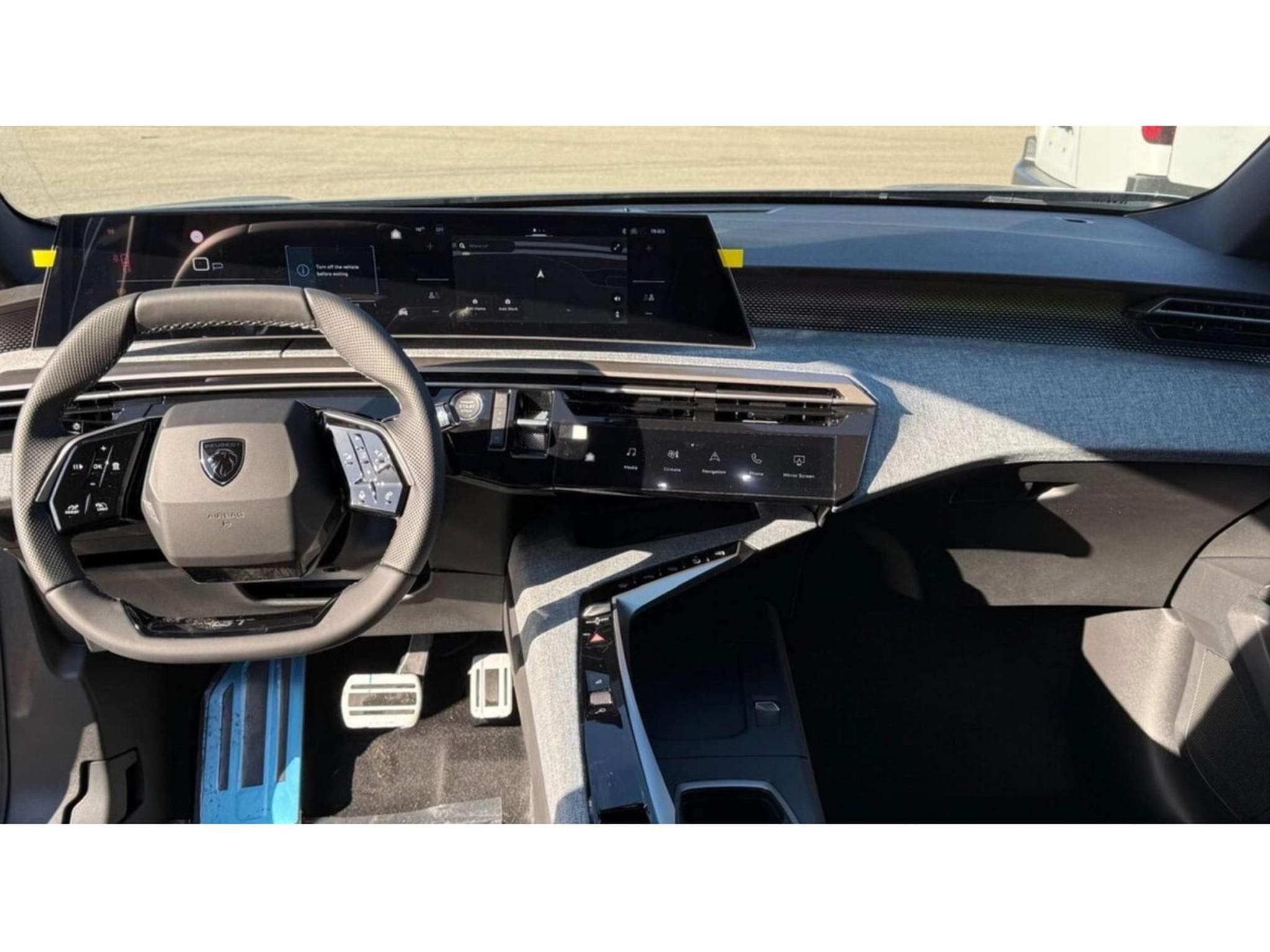 Peugeot 3008 Hybrid 145 e-DSC6 GT (2025) - Foto 6