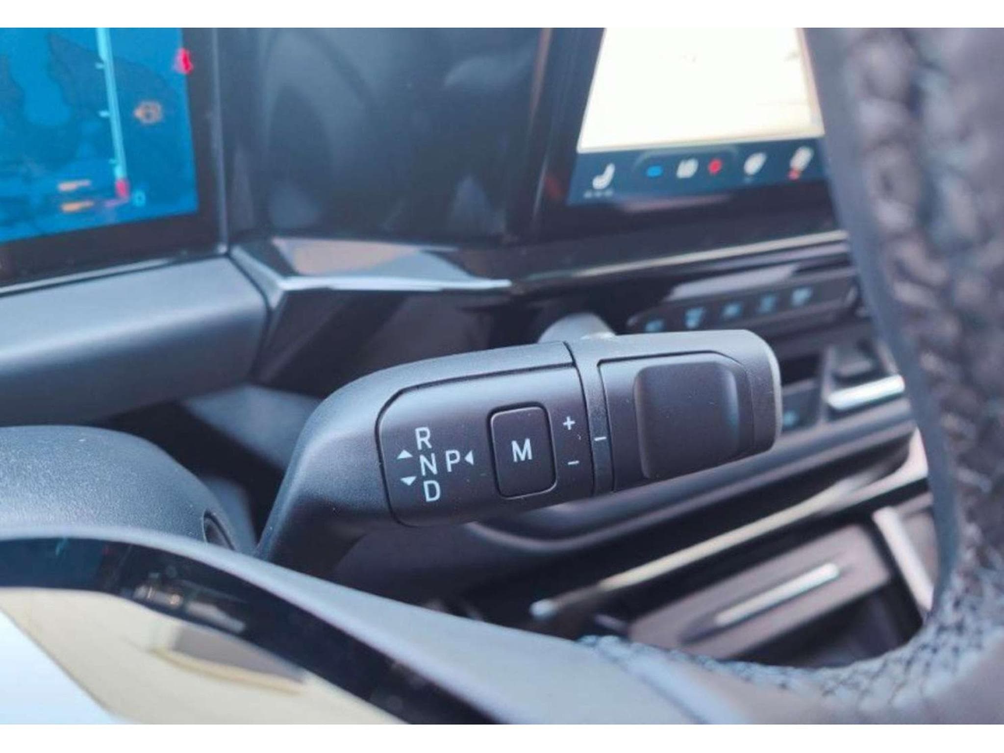 Ford Tourneo 320 L2H1 VA Autm. TitaniumX (2026) - Foto 11