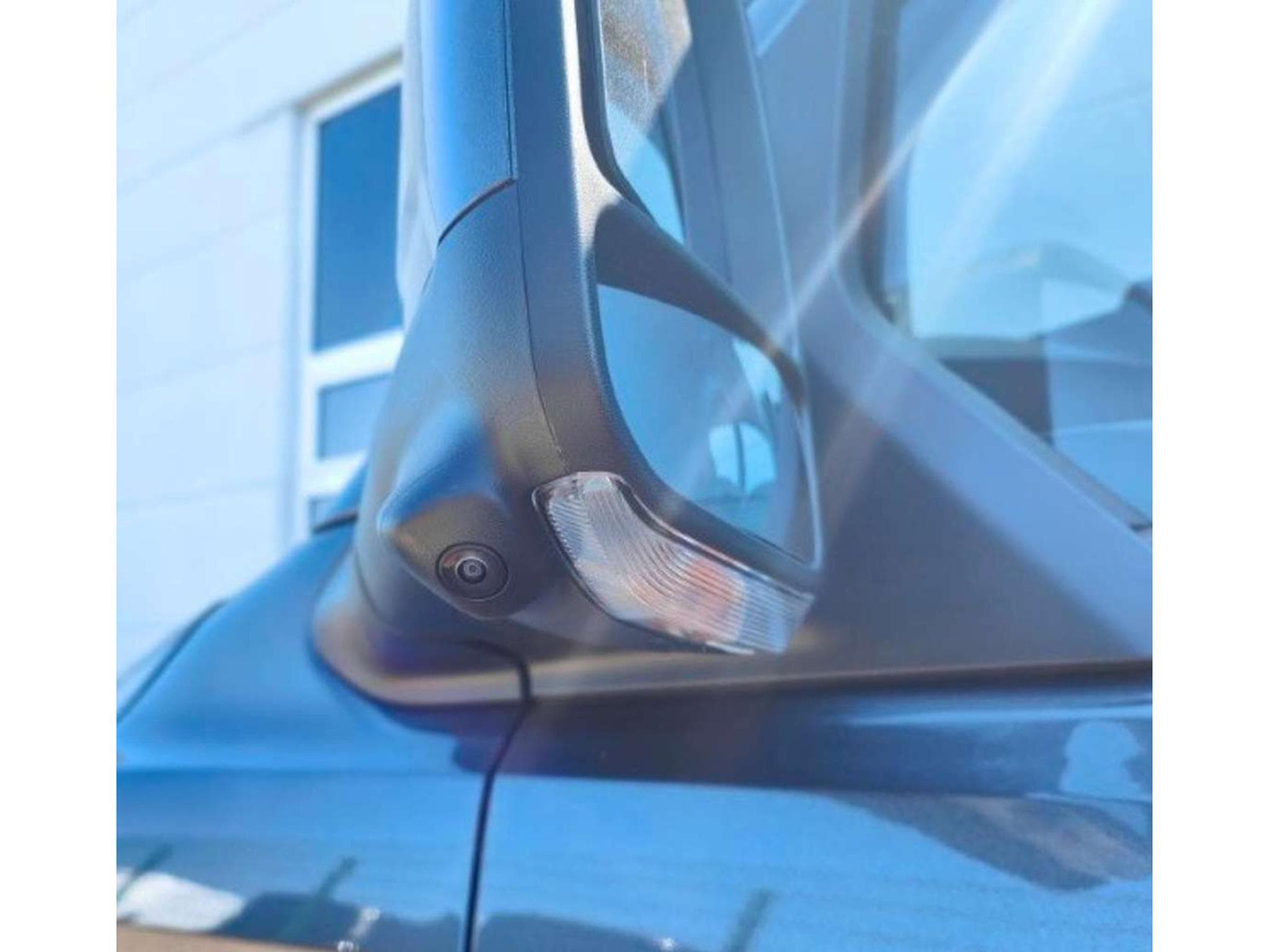 Ford Tourneo 320 L2H1 VA Autm. TitaniumX (2026) - Foto 4