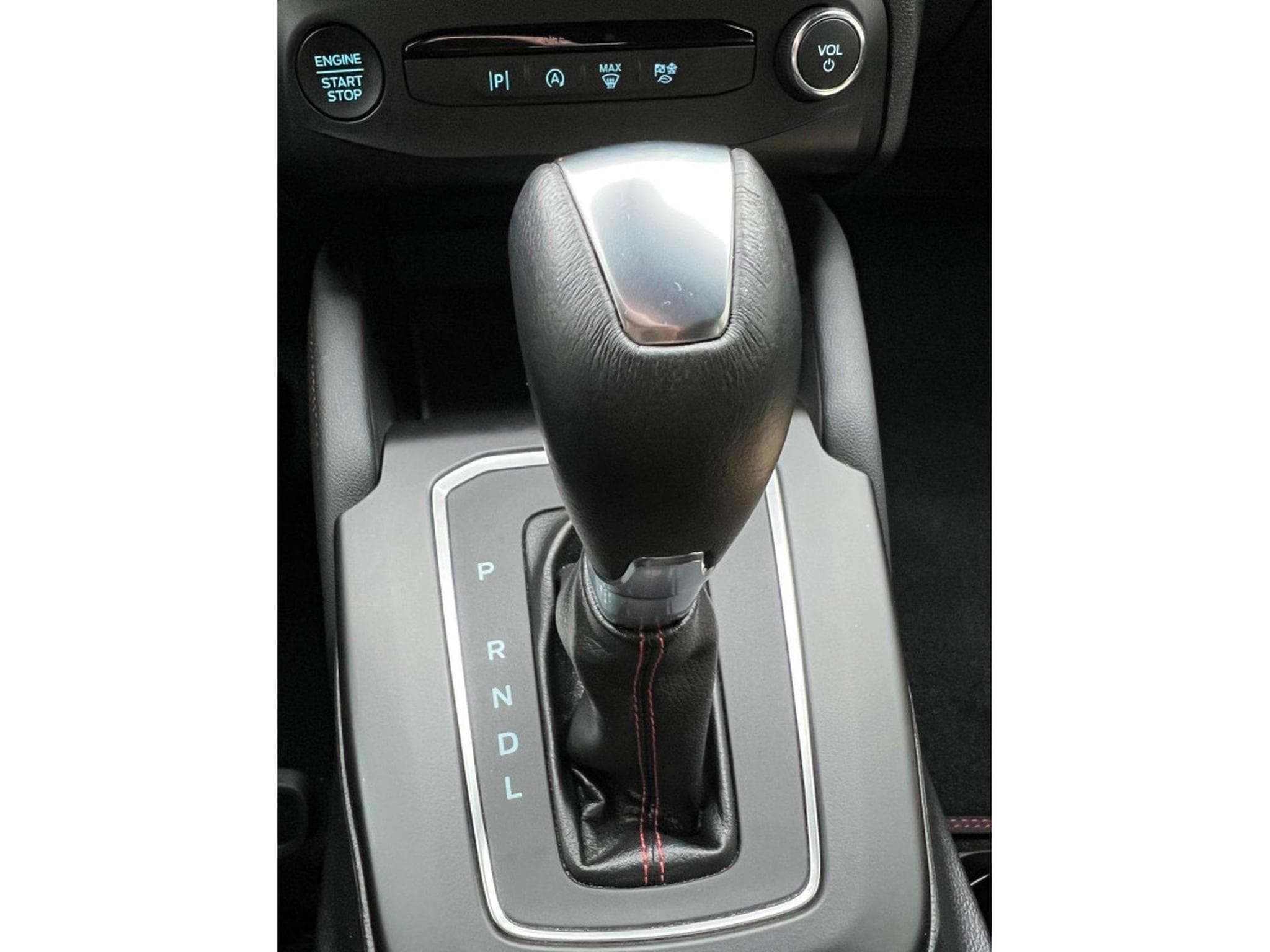 Ford Focus 1.0 EcoBoost Hybrid Aut. ST-LINE X (2025) - Foto 11