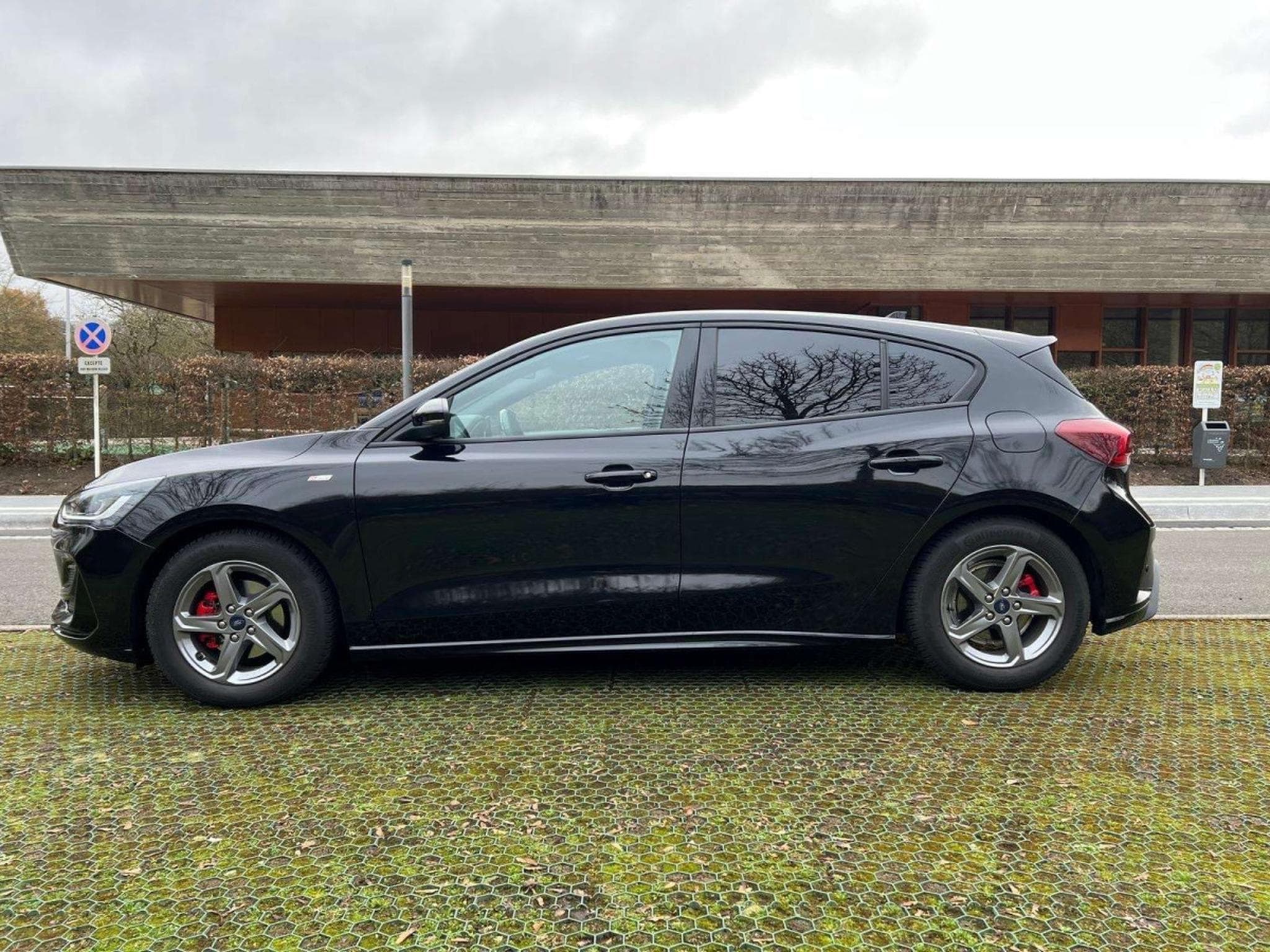 Ford Focus 1.0 EcoBoost Hybrid Aut. ST-LINE X (2025) - Foto 3