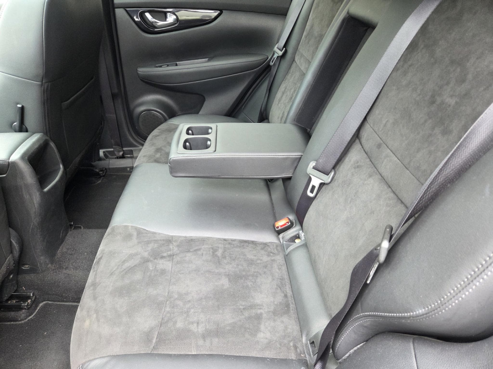 Nissan Qashqai 1.6 Dci 130 CV All-Mode 4x4-i (Garantie 12 Mois) (2017) - Photo 6