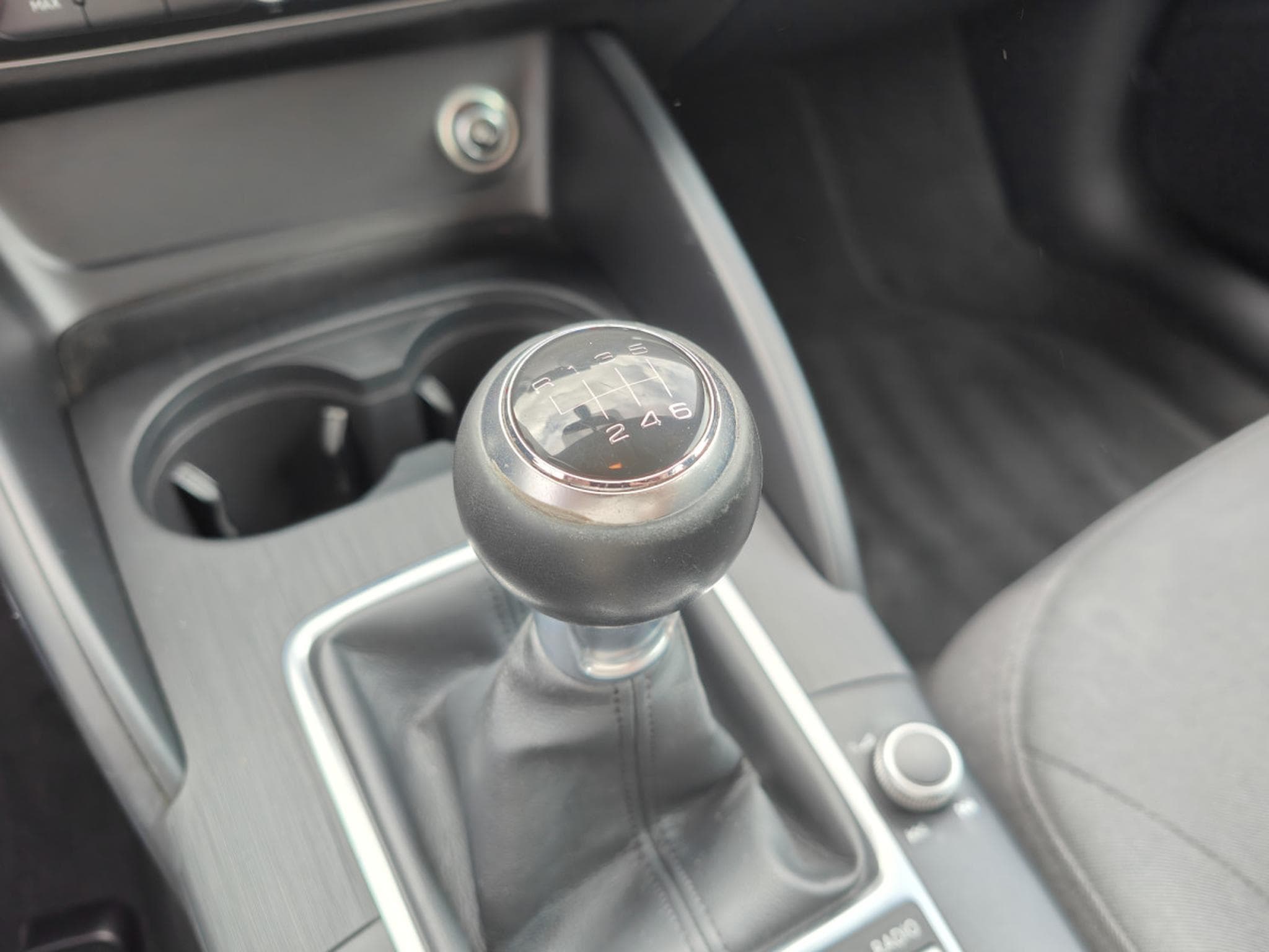 Audi A3 30 TFSI GPS BLUETOOTH RADAR ARR CLIM AUTO XENON (2020) - Photo 14