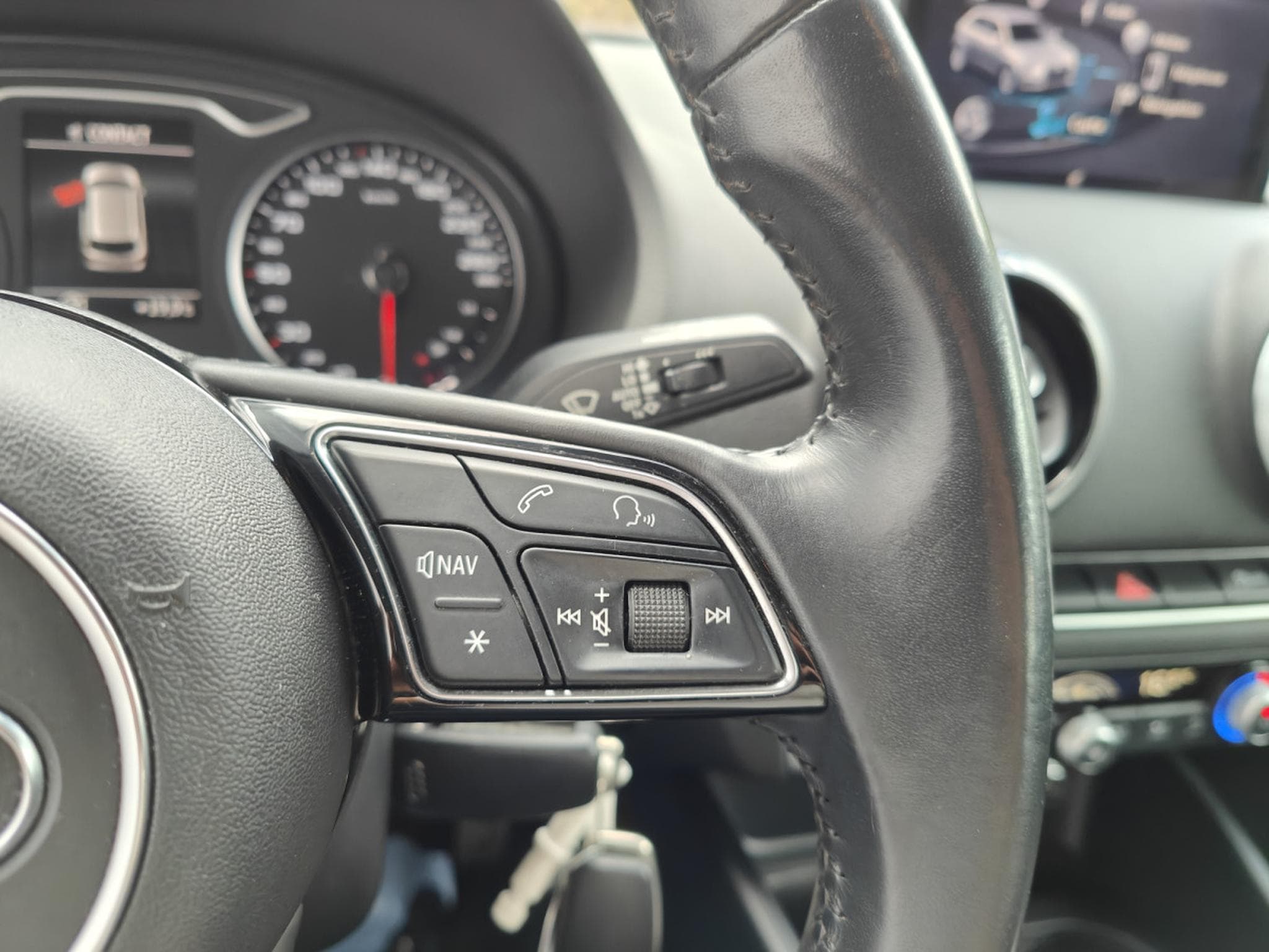 Audi A3 30 TFSI GPS BLUETOOTH RADAR ARR CLIM AUTO XENON (2020) - Photo 19