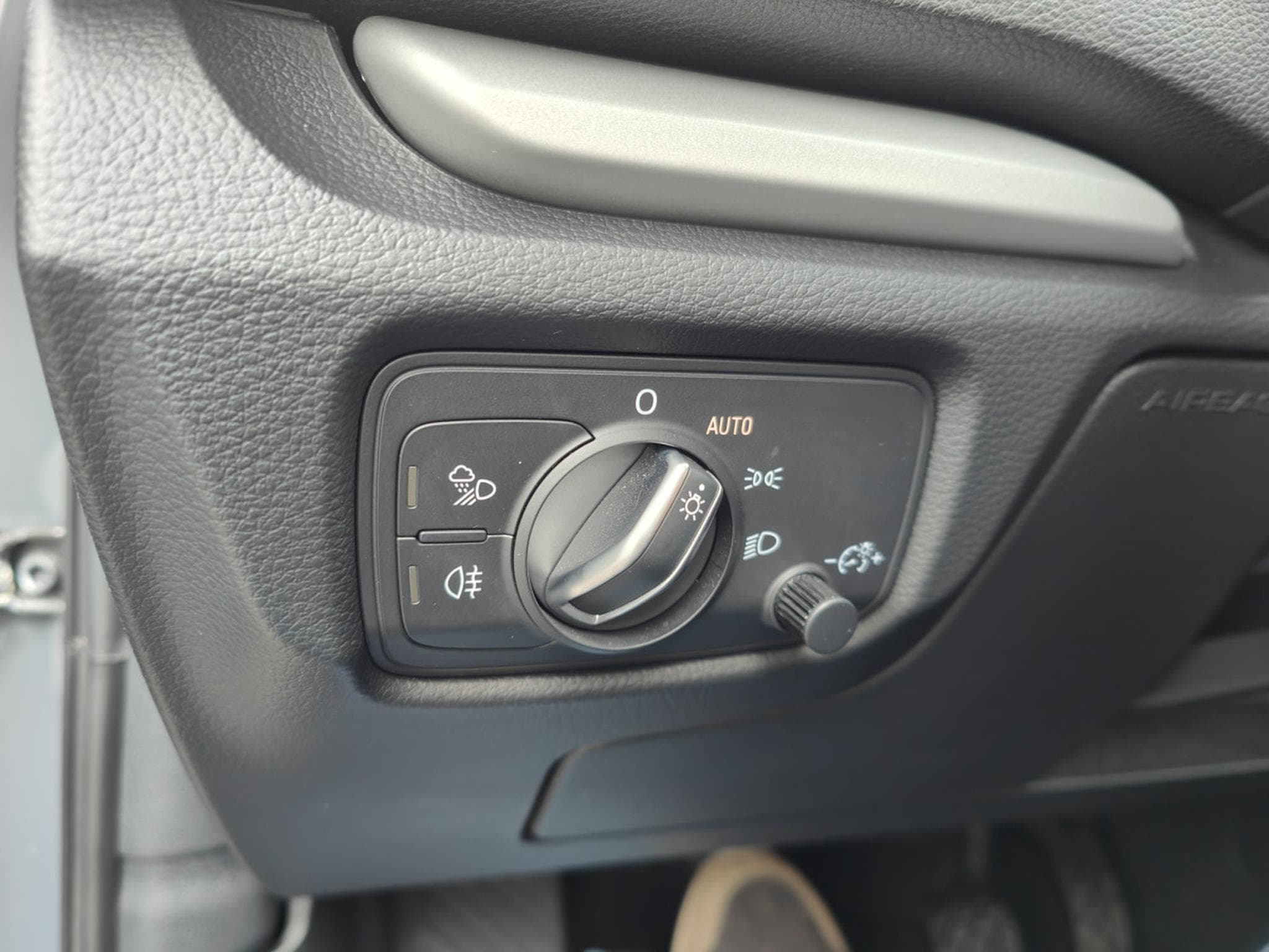 Audi A3 30 TFSI GPS BLUETOOTH RADAR ARR CLIM AUTO XENON (2020) - Photo 22