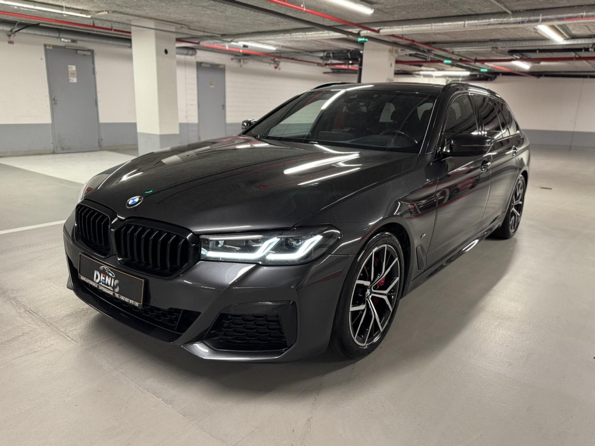 BMW 530 D X-Drive Touring M Pack 286Ps 1HAND VOLL (2022) - Photo 1