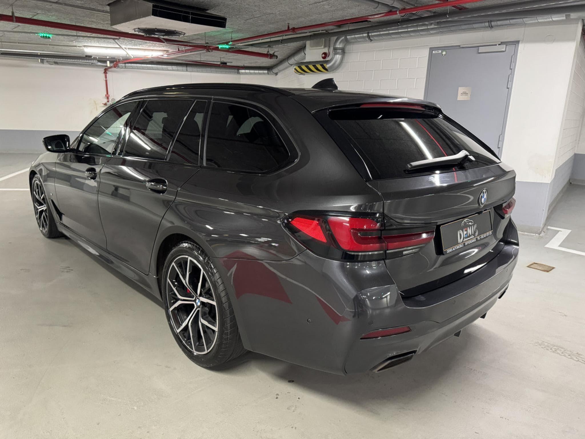 BMW 530 D X-Drive Touring M Pack 286Ps 1HAND VOLL (2022) - Photo 4
