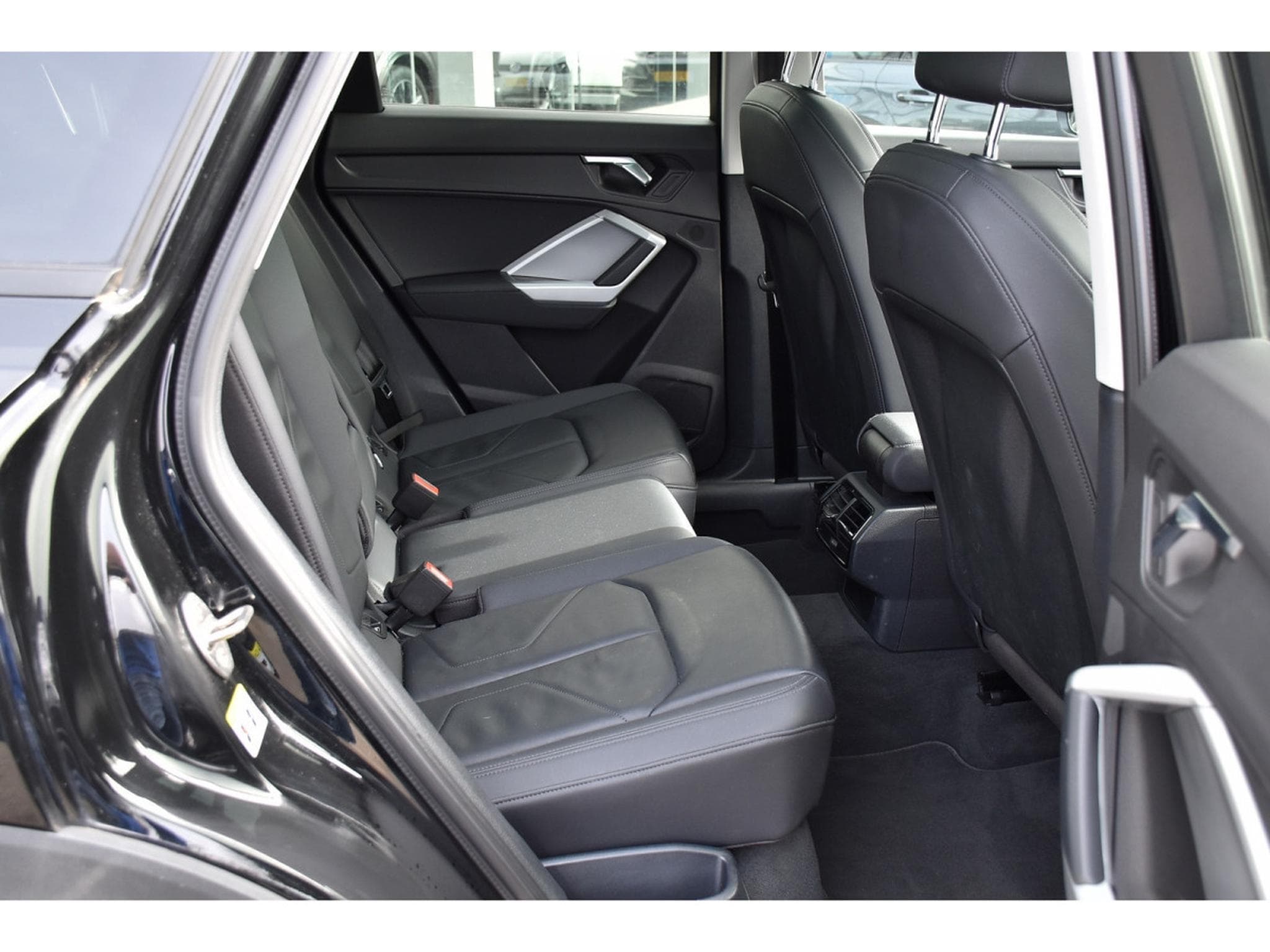 Audi Q3 35 TFSI CUIR TO PANO SMARTPHONE GPS LANE SIDE 1° MAIN (2021) - Foto 8