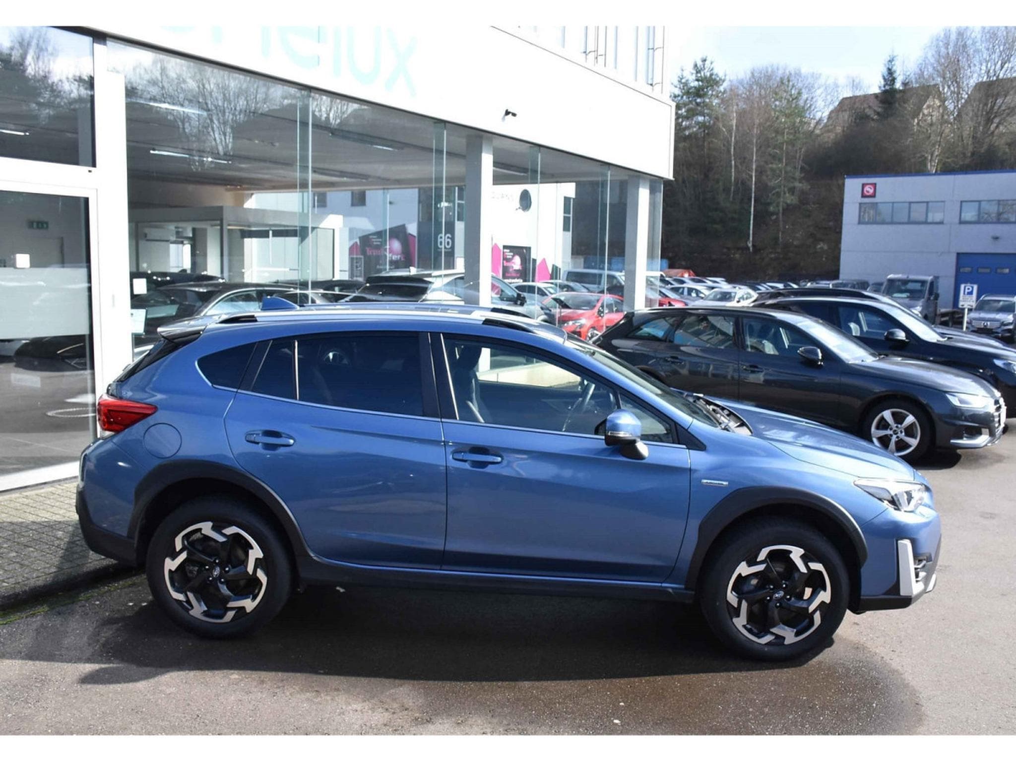 Subaru XV 2.0i e-Boxer GXE AWD ACC LANE CAM ATT RMQ 1° MAIN (2024) - Foto 3