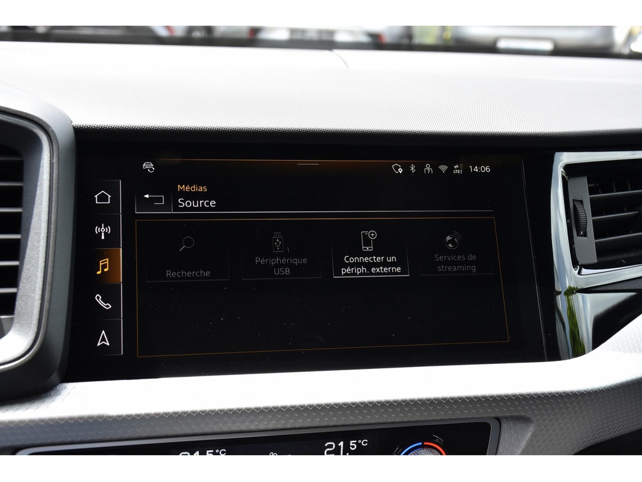 Audi A1 Allstreet 35 TFSI S-Line S-Tronic REGUL LANE GPS KEYLESS CAM (2025) - Photo 11