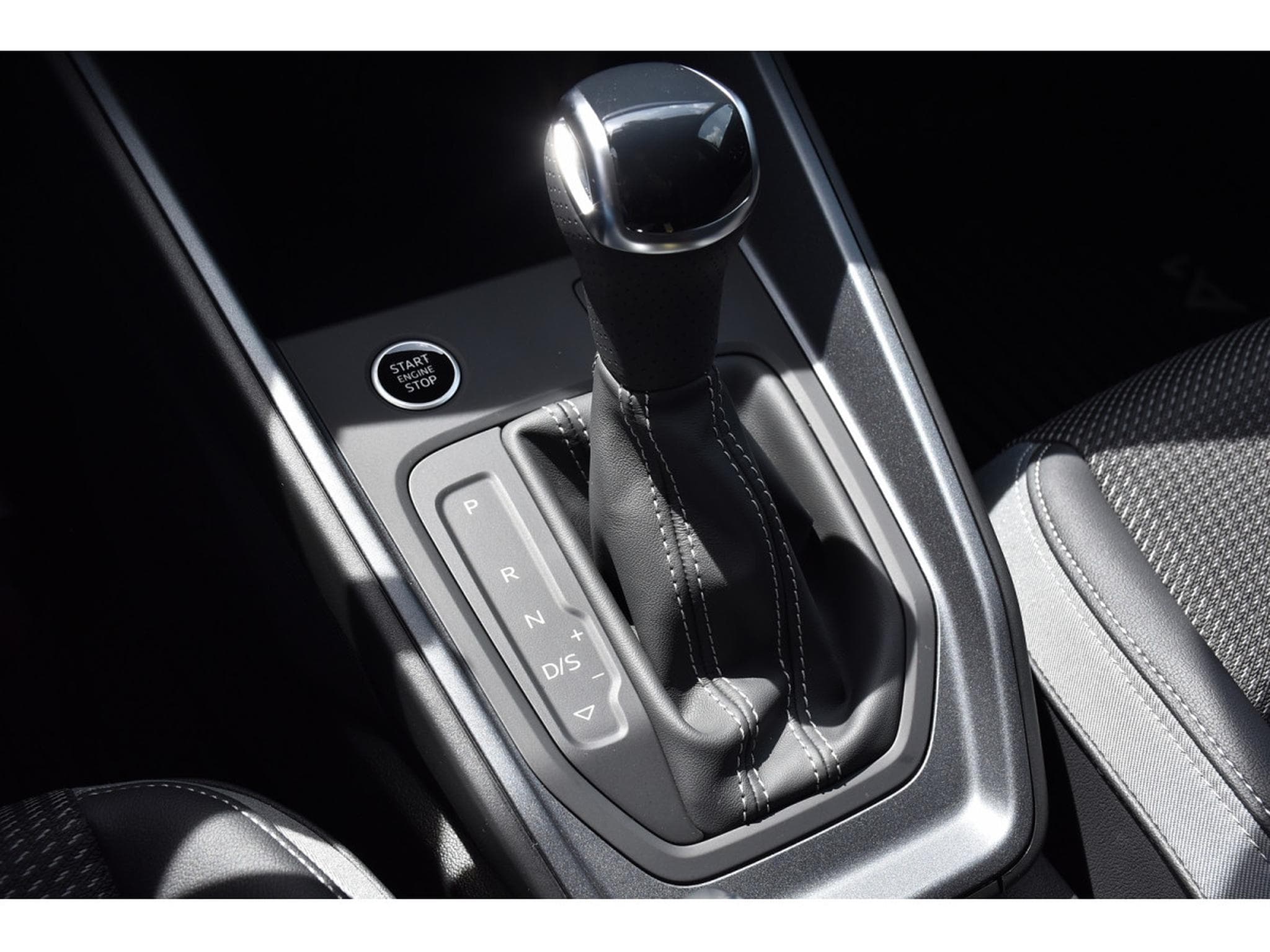 Audi A1 Allstreet 35 TFSI S-Line S-Tronic REGUL LANE GPS KEYLESS CAM (2025) - Photo 20