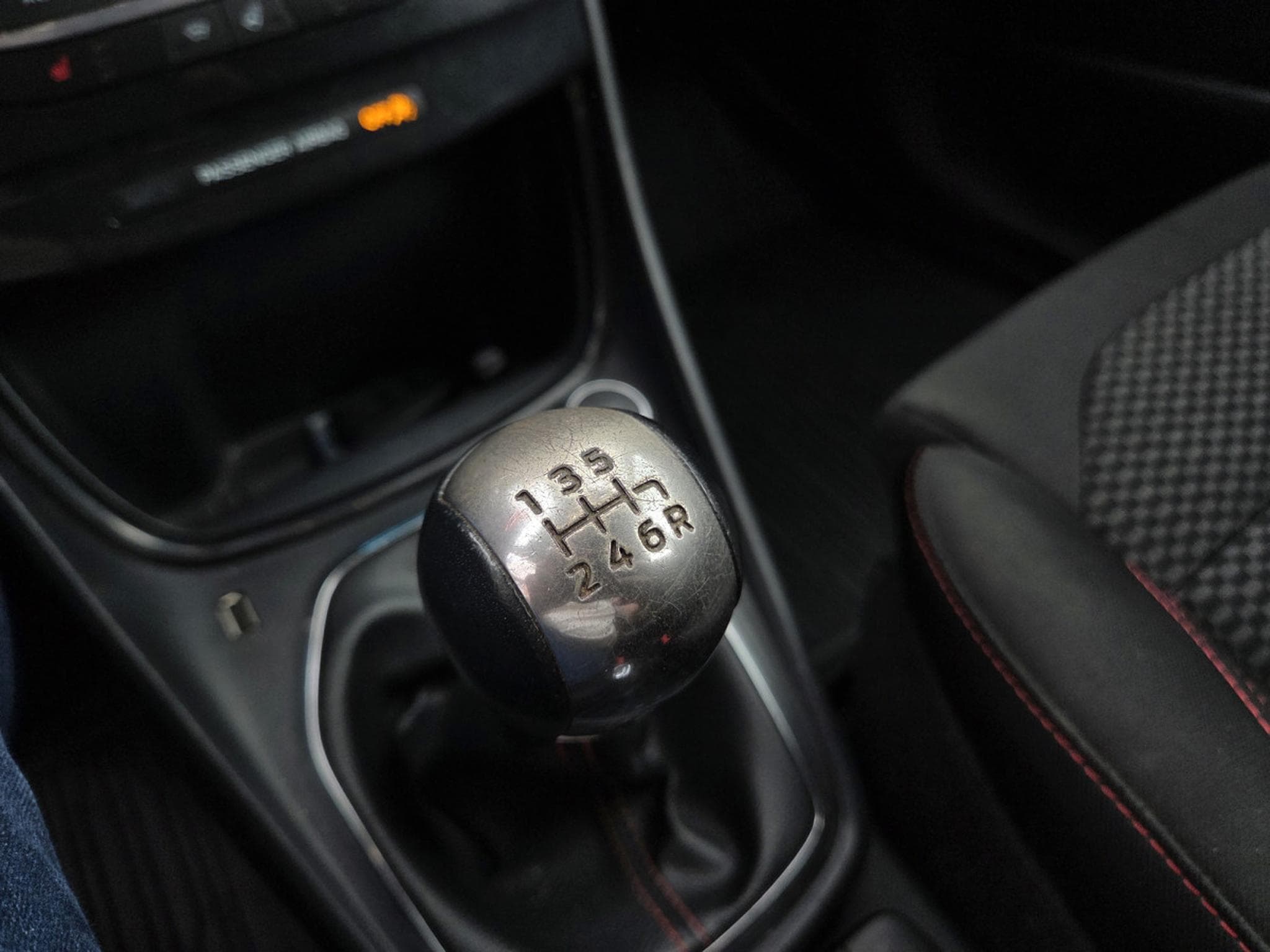 Ford Puma 1.0 ECOBOOST HYBRID 125CV ST-LINE (2021) - Photo 13