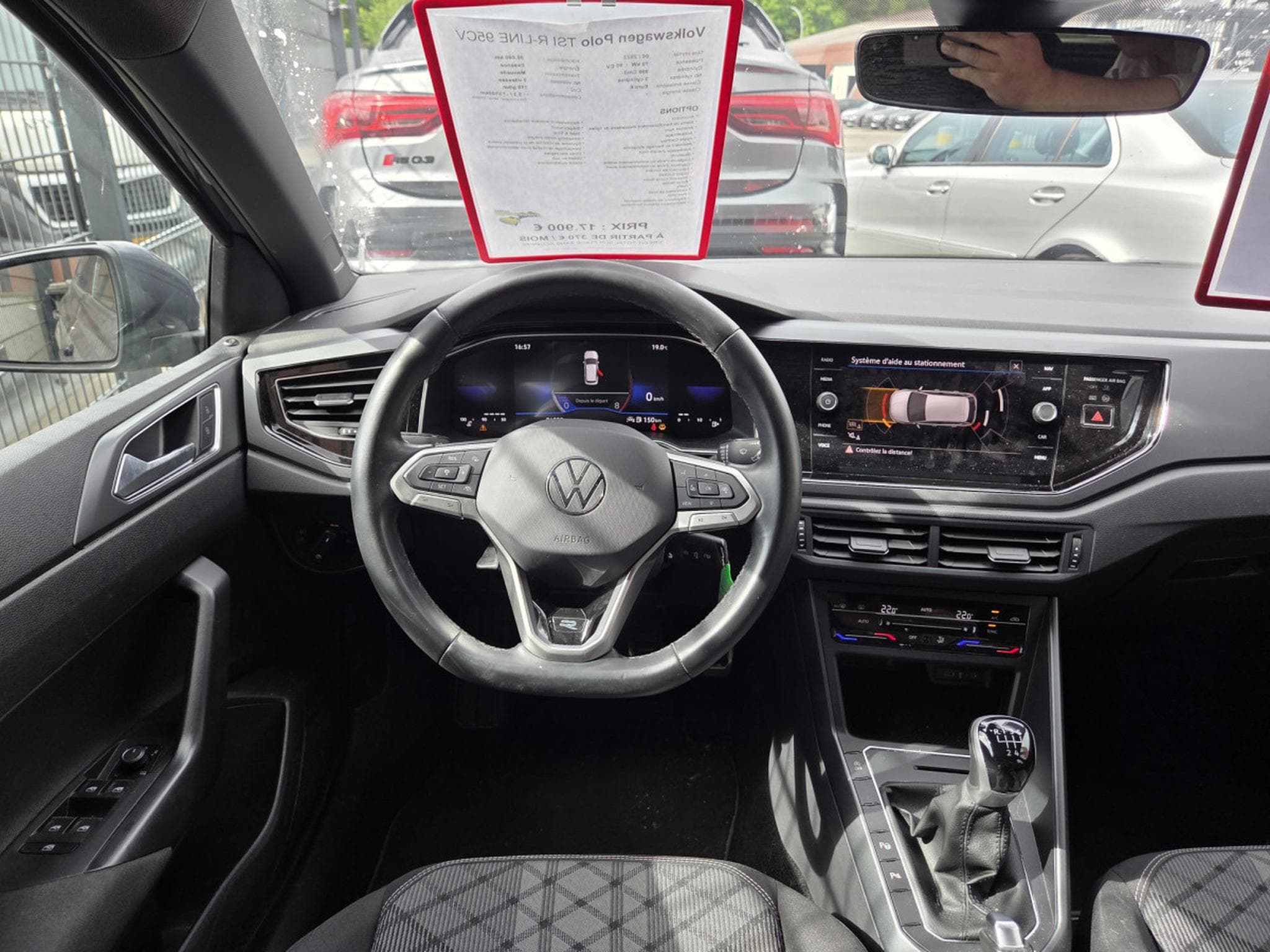 VW Polo TSI R-LINE 95CV (2023) - Photo 8
