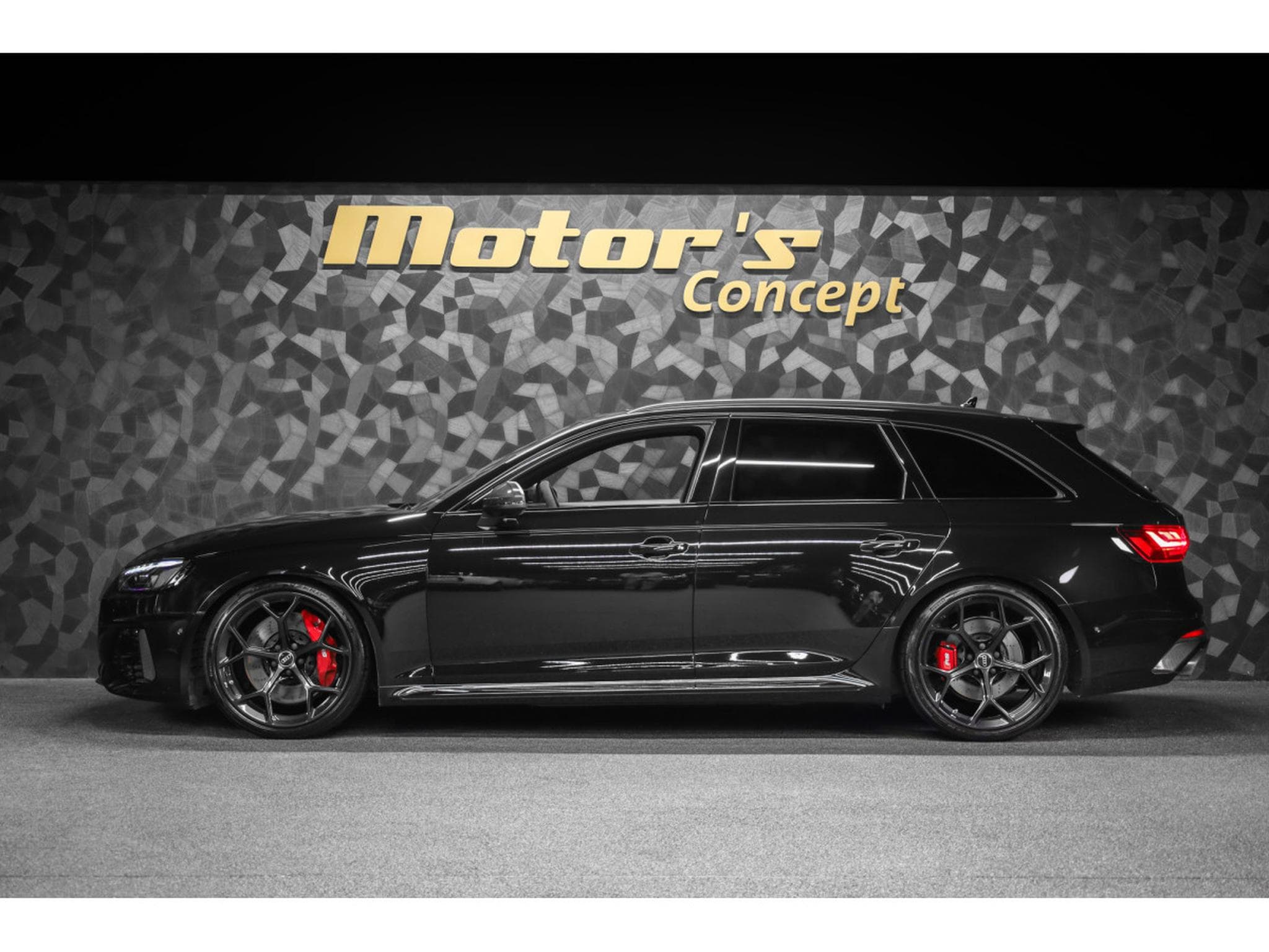 Audi RS4 AVANT Compétition Plus 2.9 V6 QUATTRO - BAQUETS RS (2025) - Photo 2