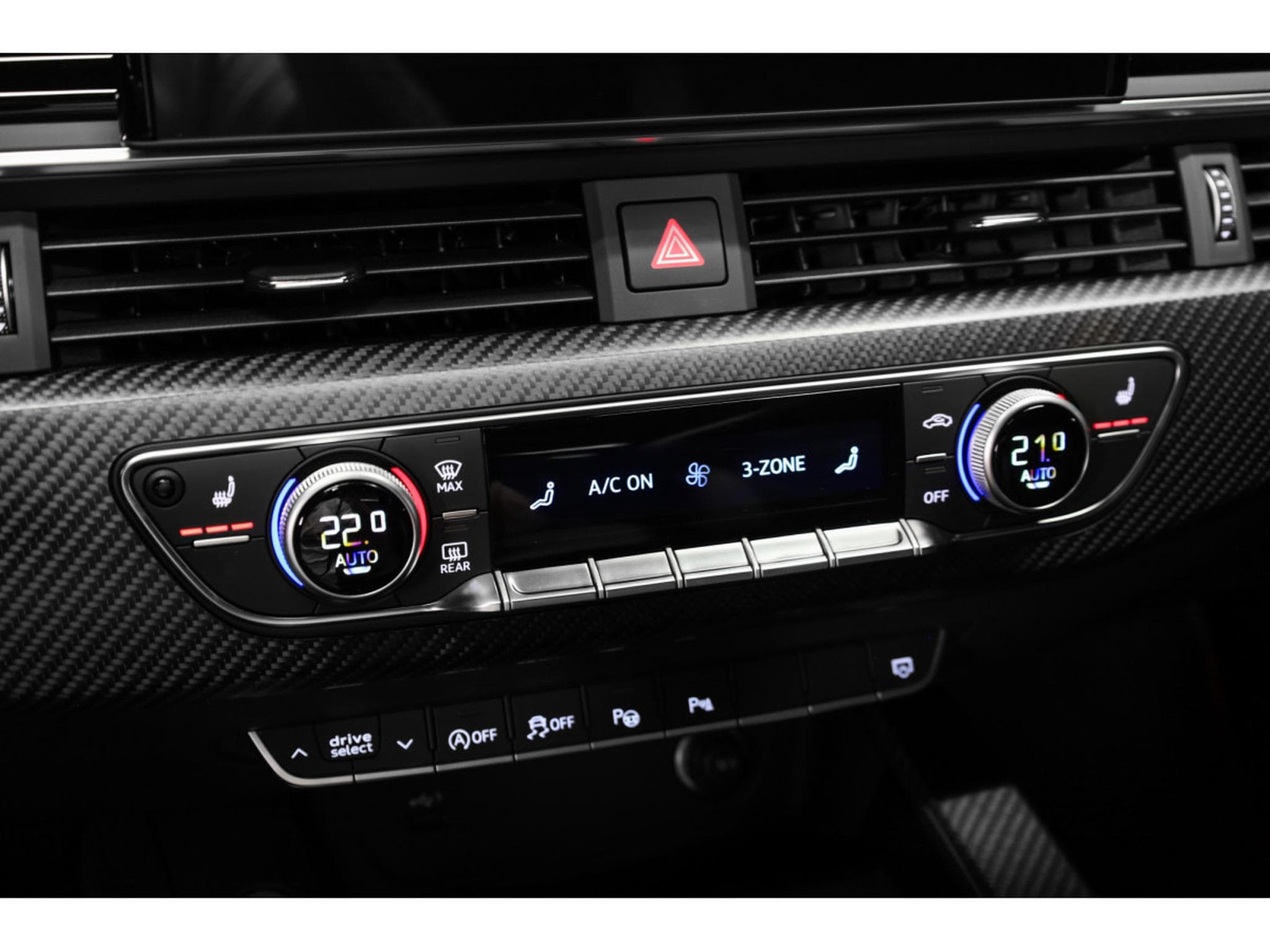 Audi RS4 AVANT Compétition Plus 2.9 V6 QUATTRO - BAQUETS RS (2025) - Photo 28