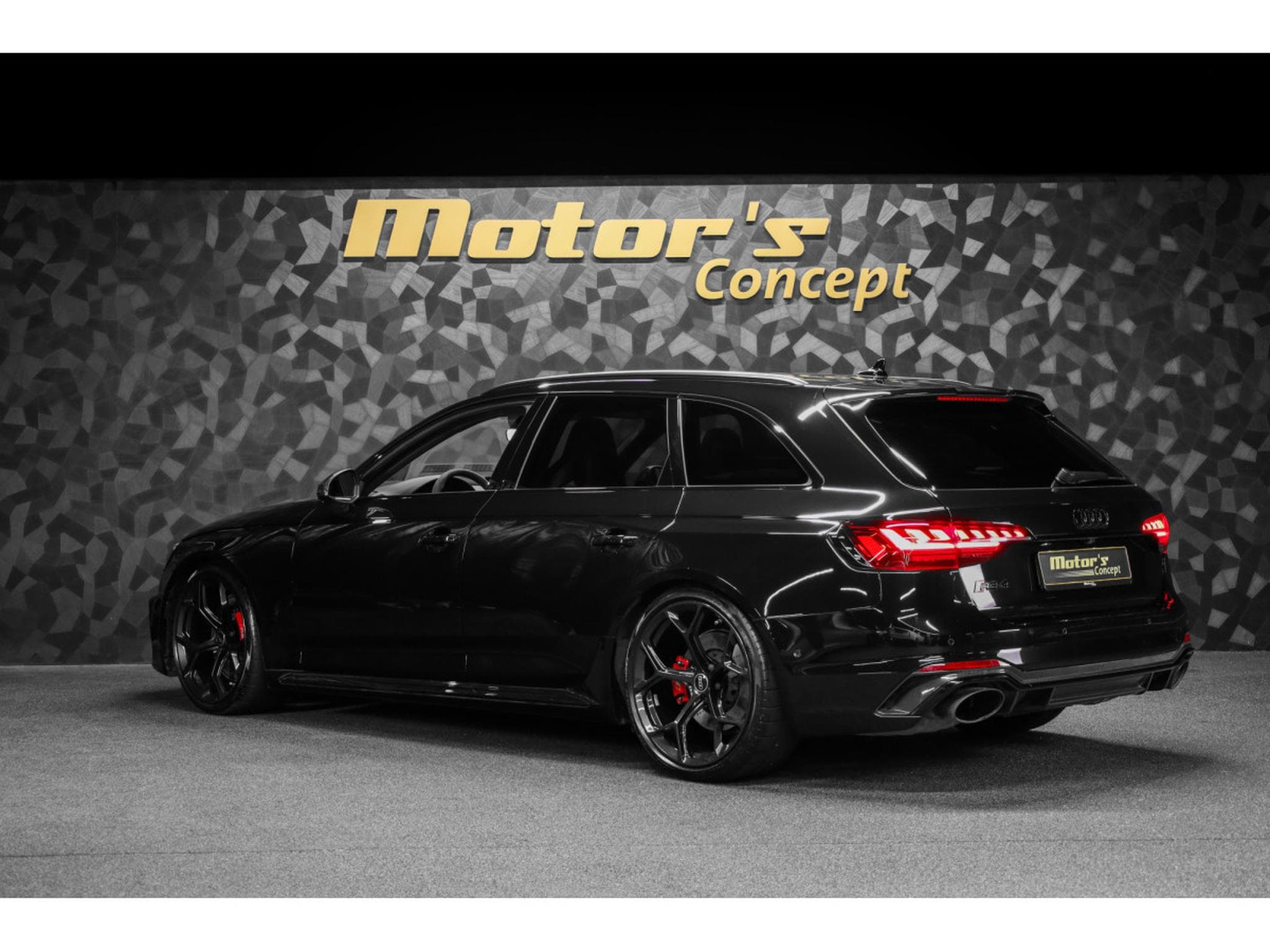 Audi RS4 AVANT Compétition Plus 2.9 V6 QUATTRO - BAQUETS RS (2025) - Photo 7