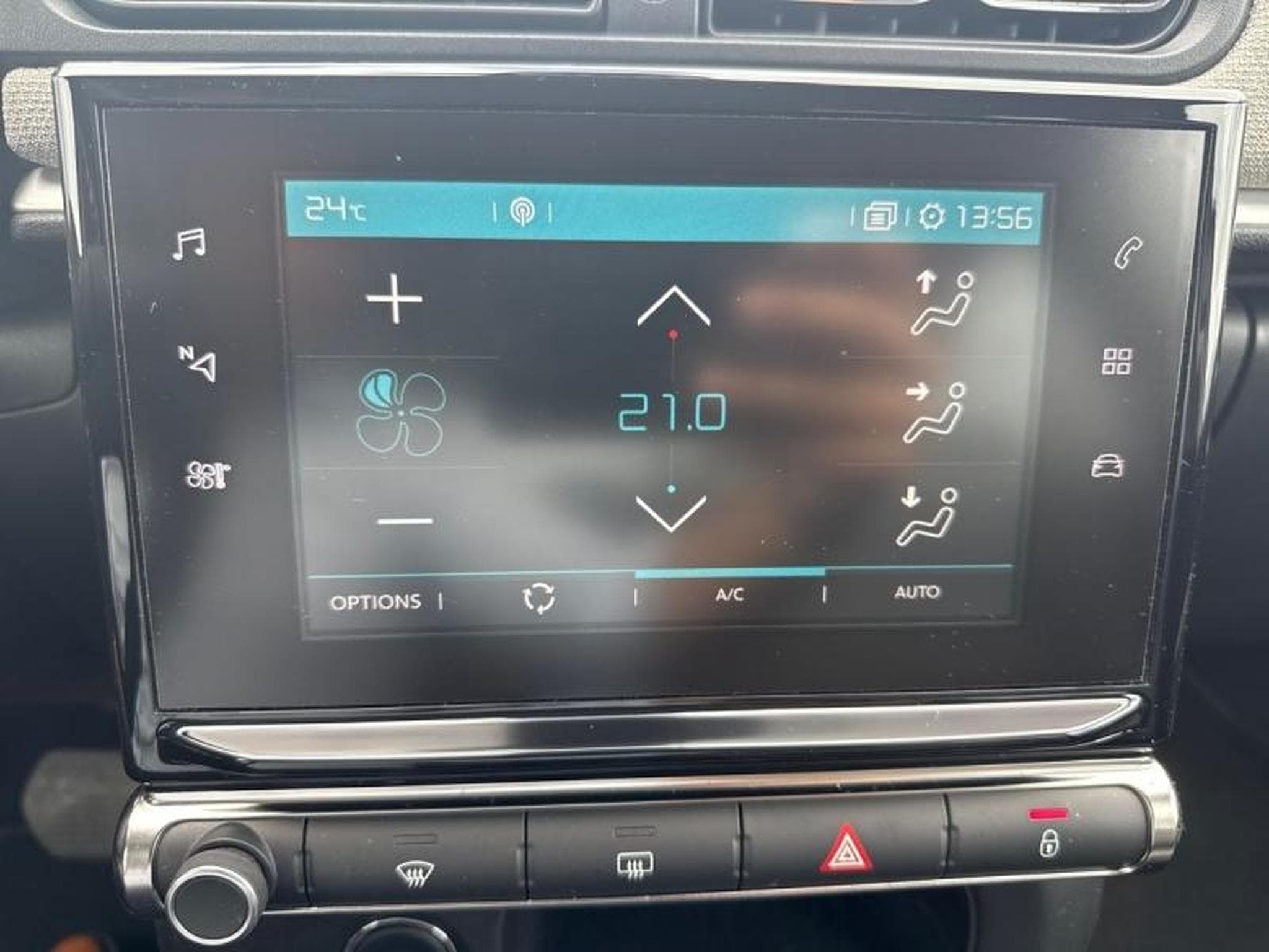 CITROEN C3 PureTech 110ch Shine S&S EAT6 E6.d-TEMP (2018) - Photo 10