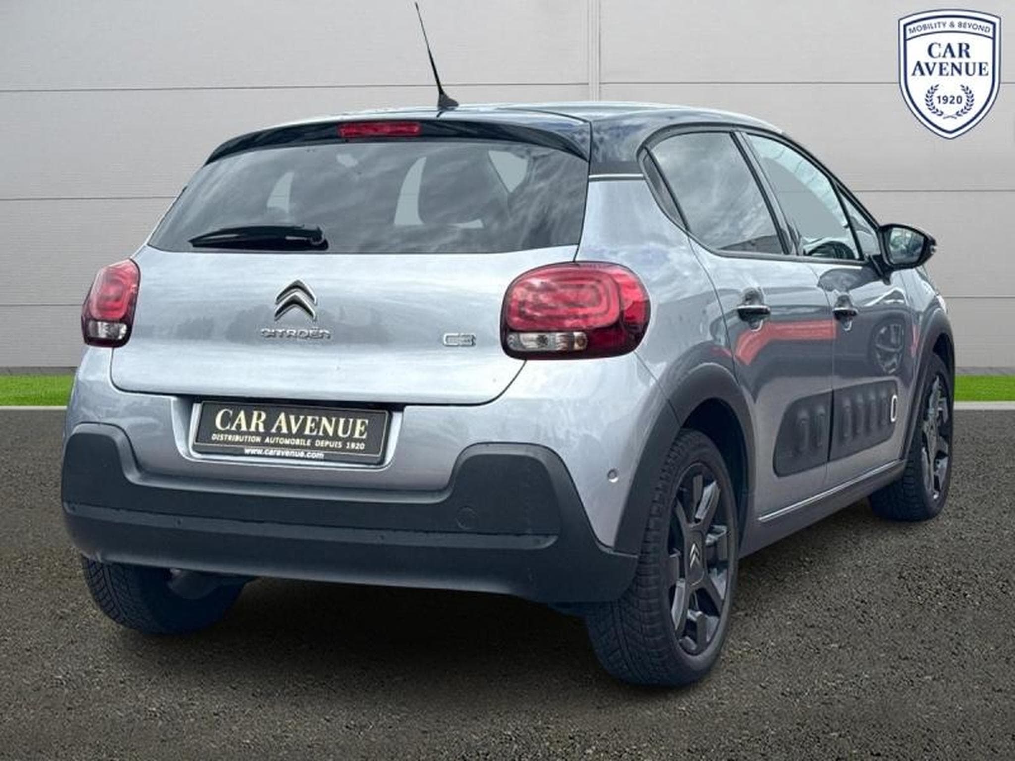 CITROEN C3 PureTech 110ch Shine S&S EAT6 E6.d-TEMP (2018) - Photo 3