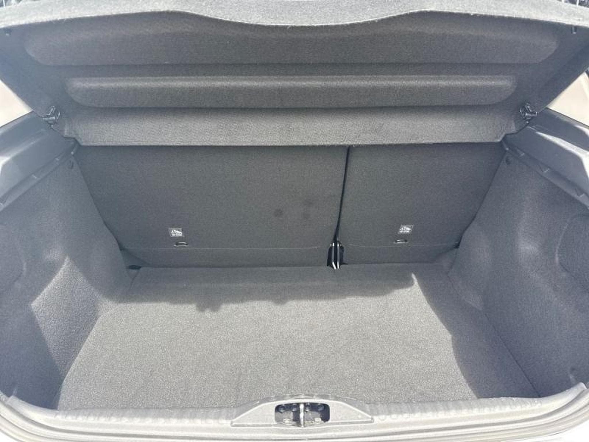 CITROEN C3 PureTech 110ch Shine S&S EAT6 E6.d-TEMP (2018) - Photo 6