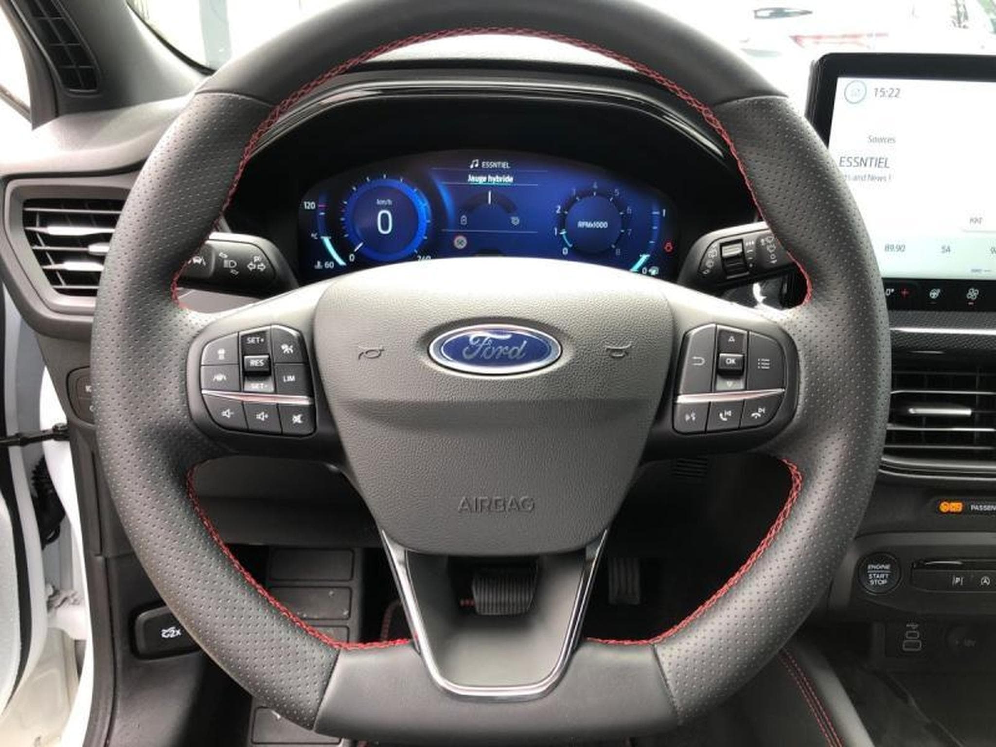 Ford Focus ST-Line X (2024) - Photo 19