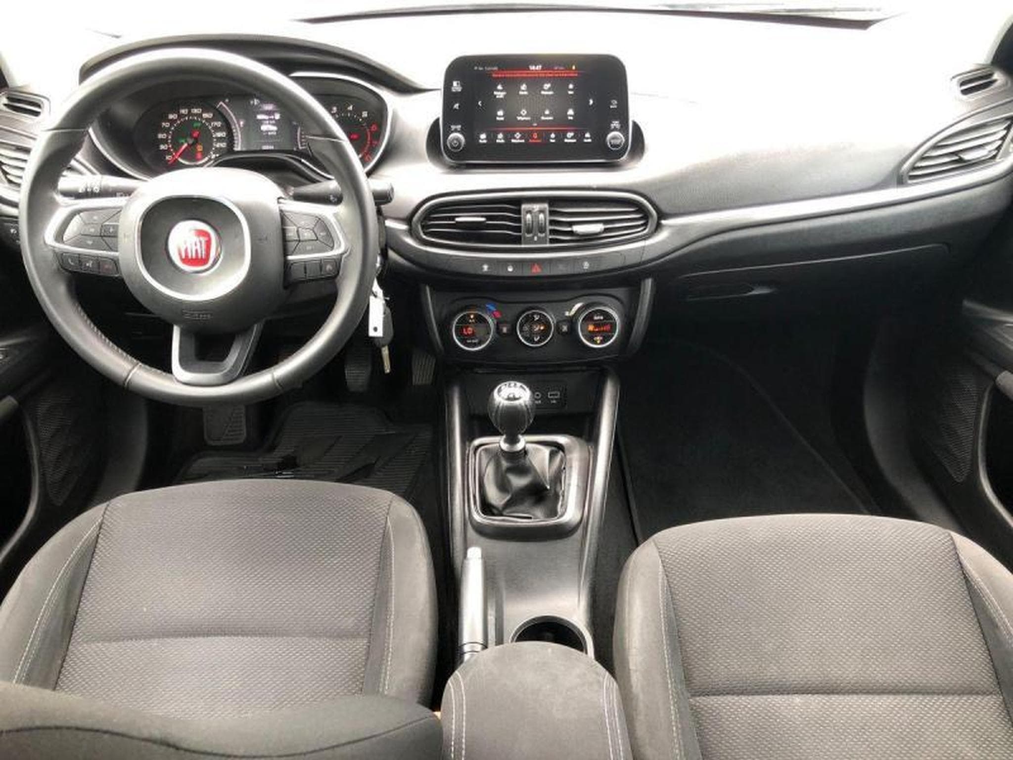 Fiat Tipo 5 portes/SW Lounge (2018) - Photo 8
