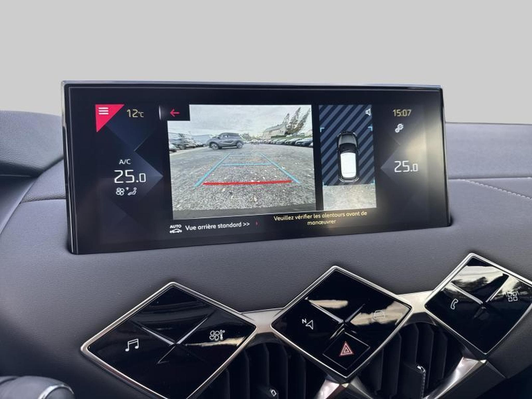 DS Automobiles DS3 Faubourg EAT8 (2022) - Foto 17