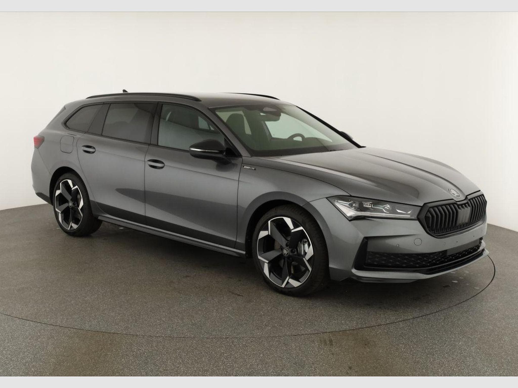 Skoda Superb 2.0 TDI 142 kW 4x4 Sportline (2026) - Photo 1