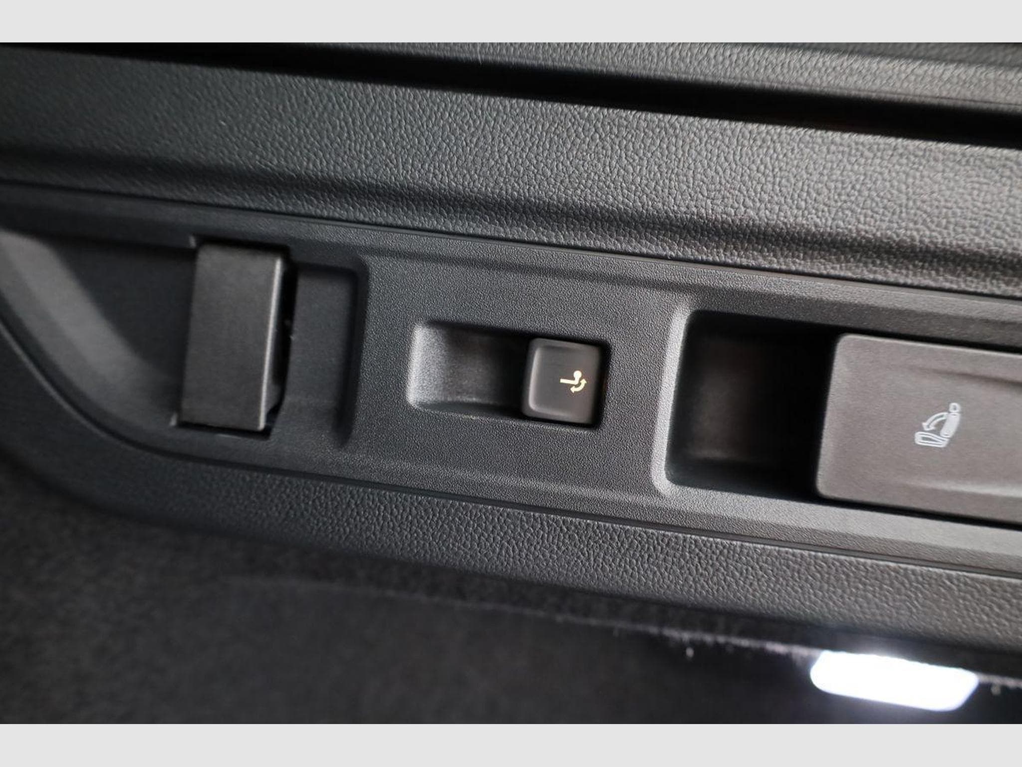 Skoda Superb 2.0 TDI 142 kW 4x4 Sportline (2026) - Photo 13