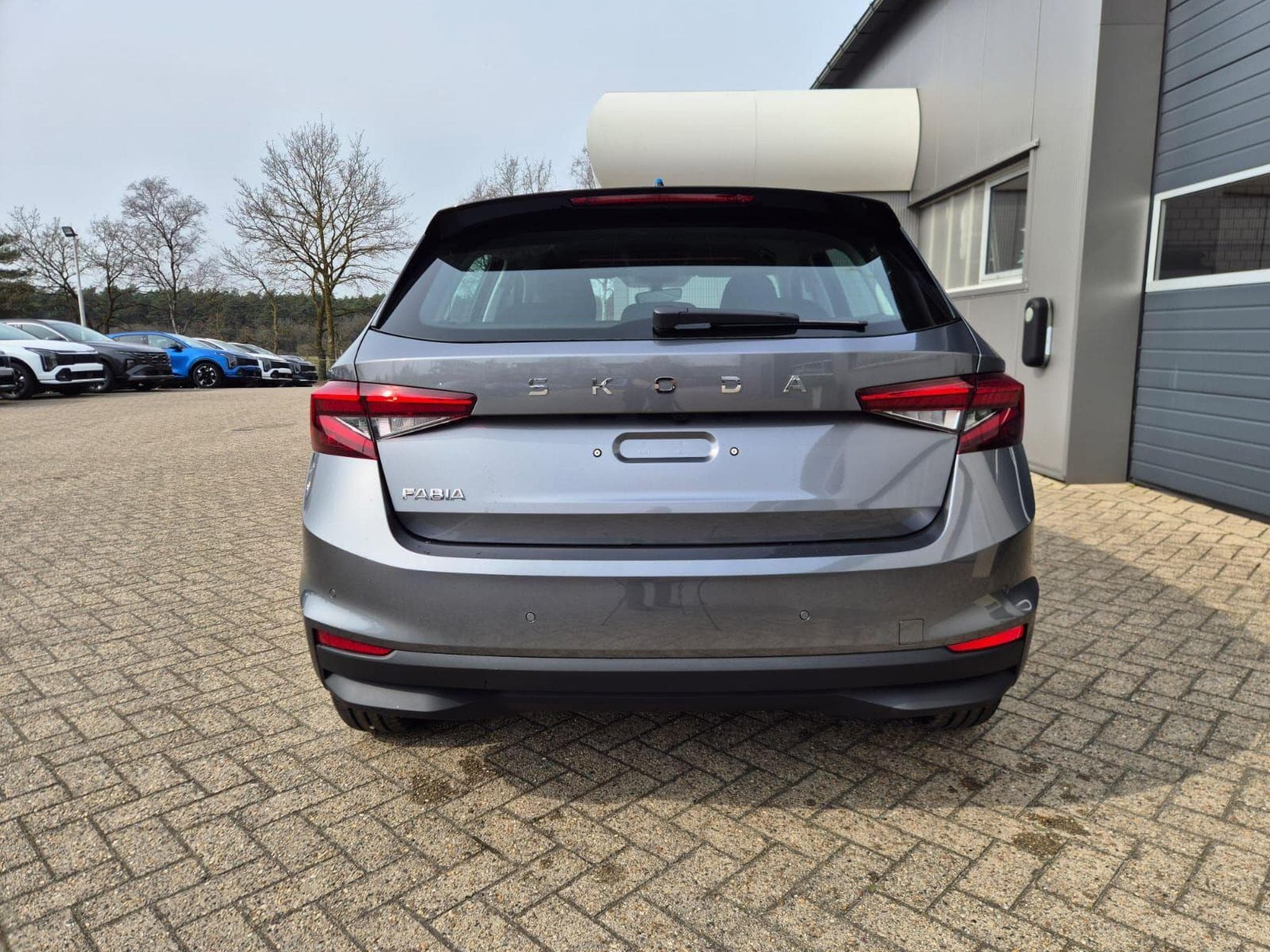Skoda Fabia 1.0 TSI 95PS (2026) - Photo 4