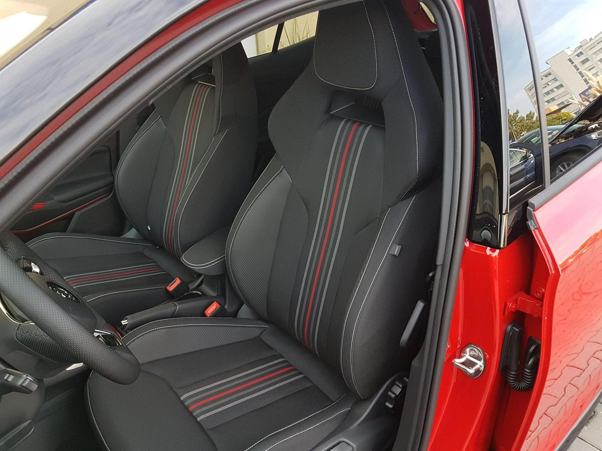 Skoda Fabia Monte Carlo (2026) - Foto 10