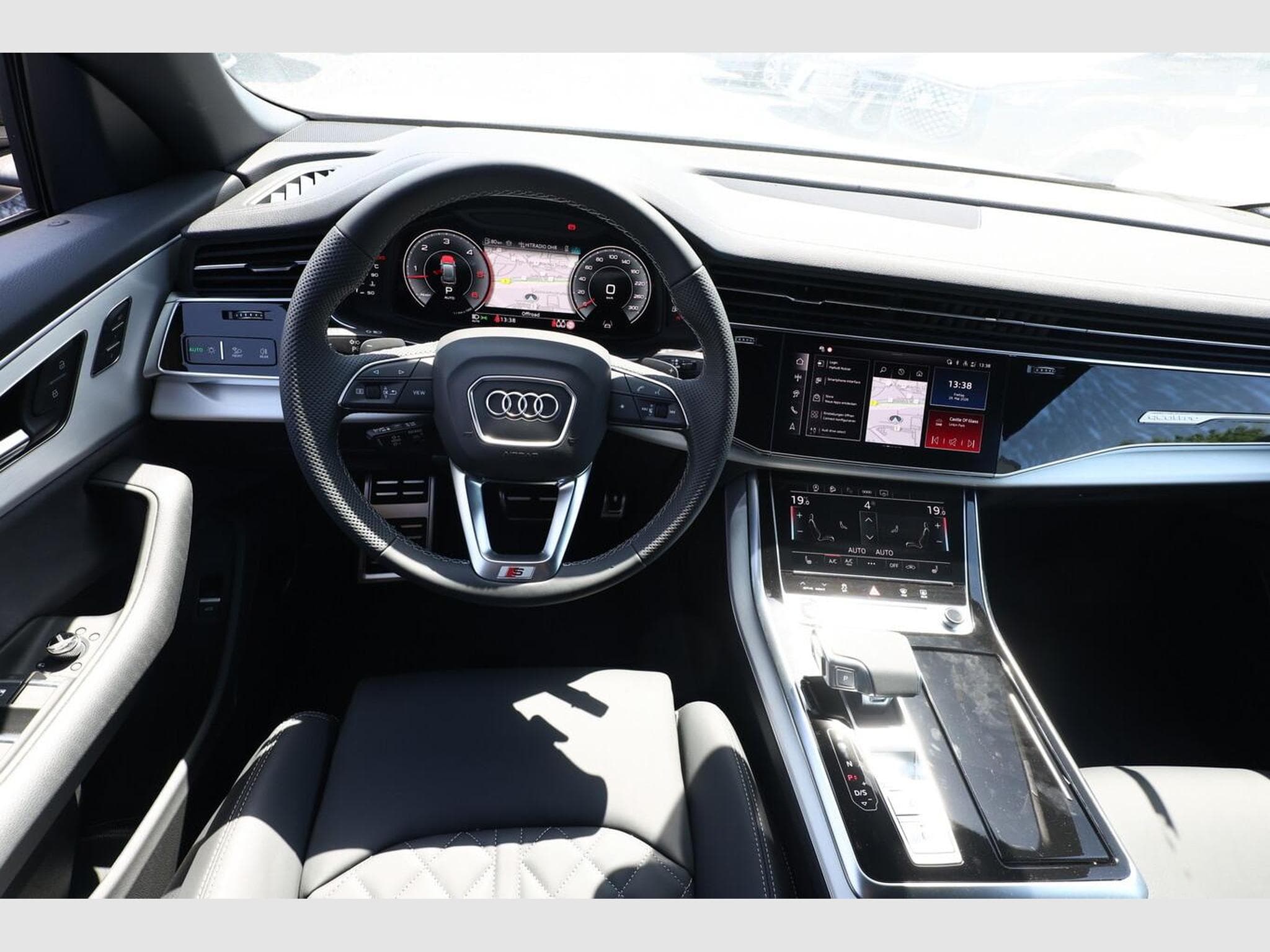Audi Q8 S line (2026) - Photo 7