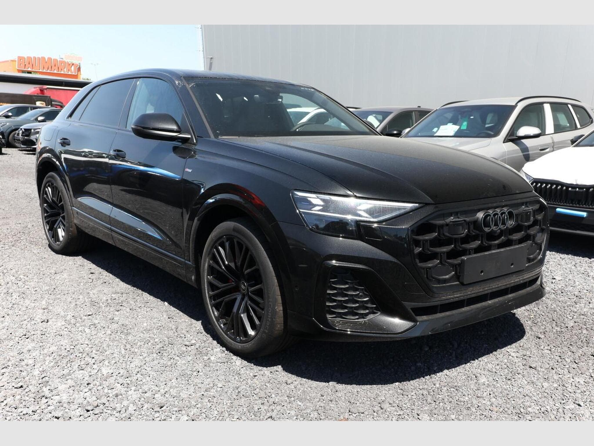 Audi Q8 S line (2026) - Photo 2